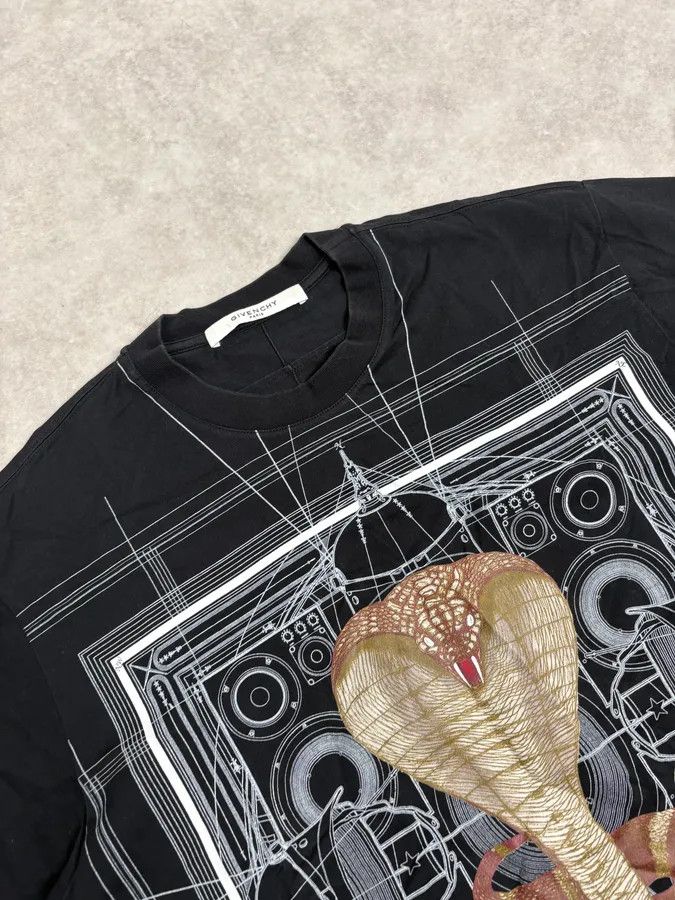 Givenchy SS2016 Givenchy Black Cobra T-Shirt by Riccardo Tisci Size US M / EU 48-50 / 2 - 5 Thumbnail