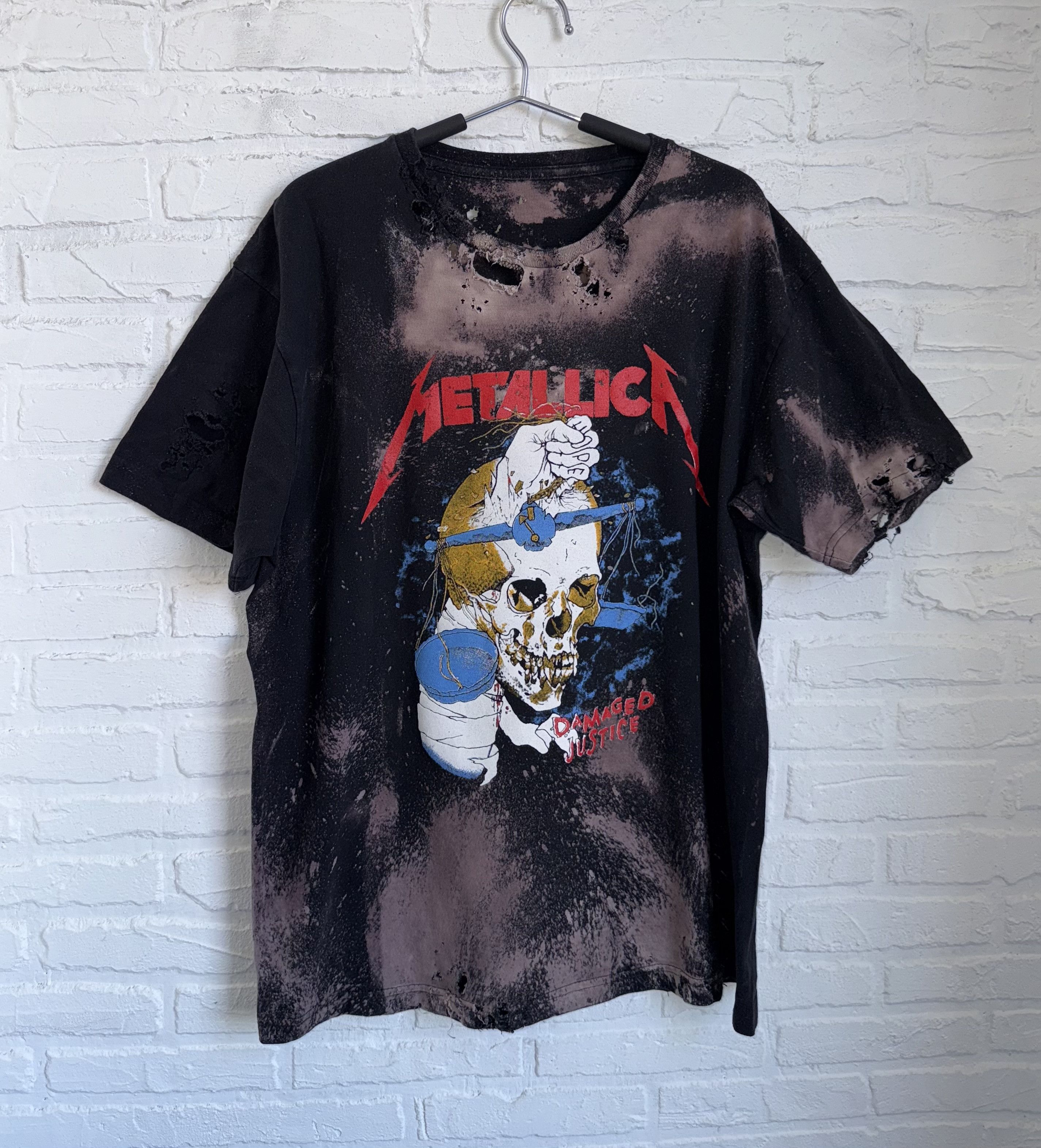 Band Tees Vintage Distressed Metallica damaged justice tour t-shirt Size US XL / EU 56 / 4 - 1 Thumbnail