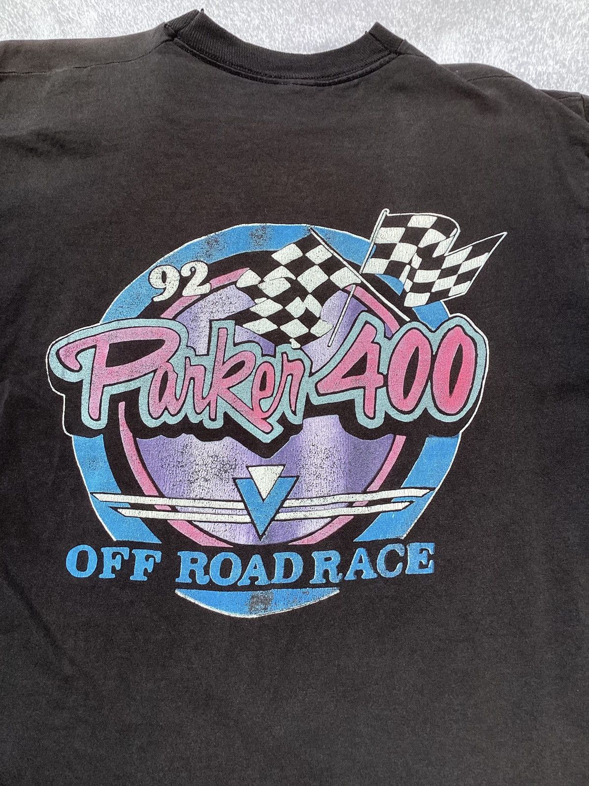 Fruit Of The Loom Vintage 92 Parker 400 off-road race USA made distressed Tee Size US L / EU 52-54 / 3 - 2 Thumbnail