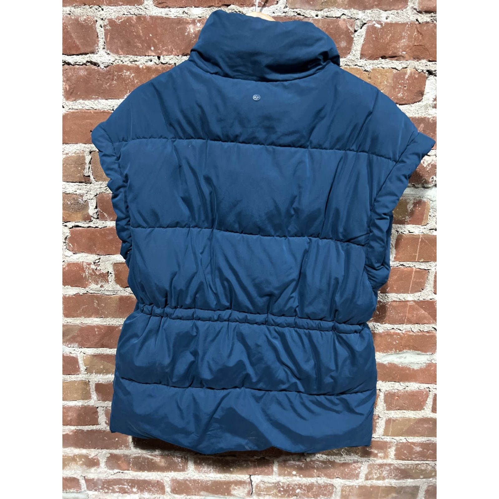 Vintage CALIA by Carrie Underwood Puffer Vest Women's S/M Green Vest Puffer CALIA Women 22” Pit to Pit 28” Length Size S / US 4 / IT 40 - 3 Thumbnail