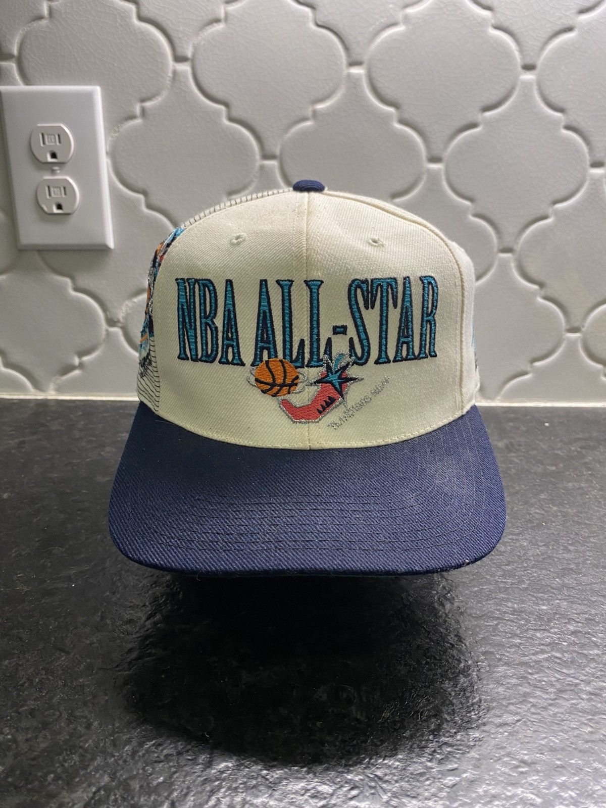 Sports Specialties Vintage 1996 Sports specialties San antonio NBA all star hat Size ONE SIZE - 1 Thumbnail