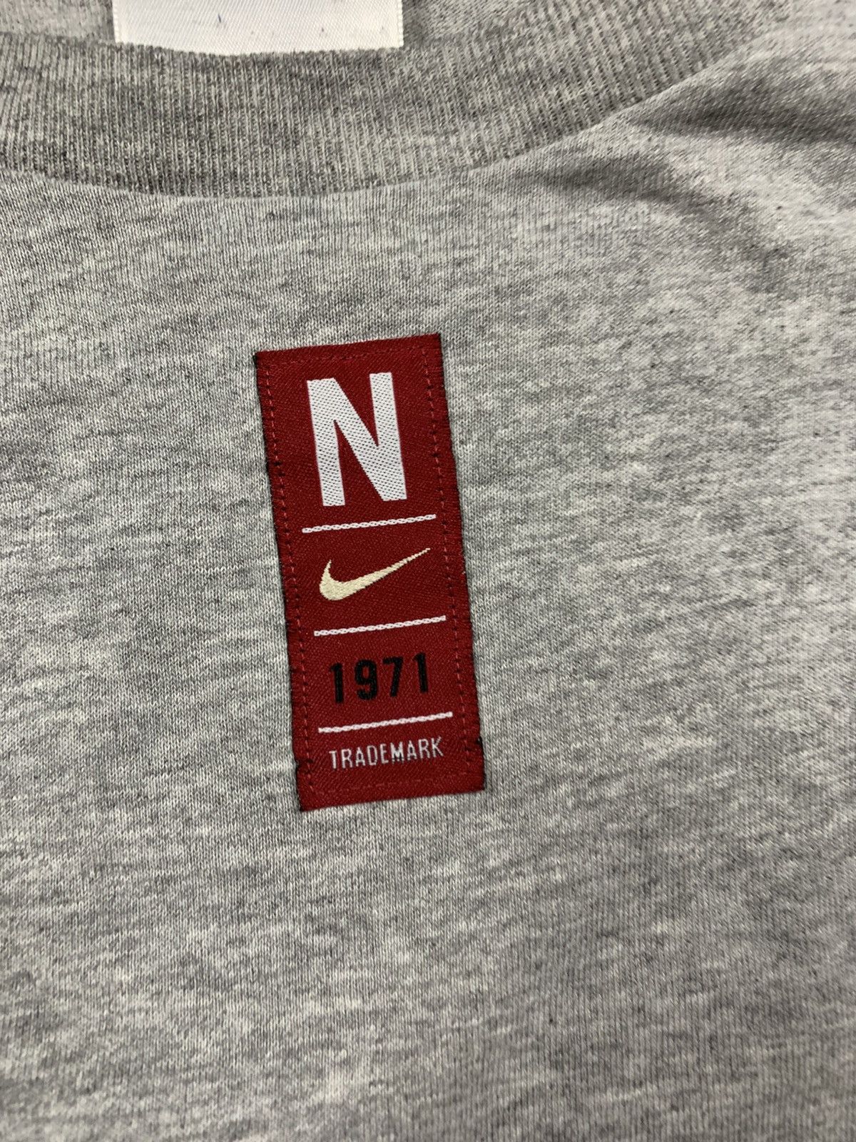 Nike Nike Tee Vintage Sk8 Style T-shirt USA Avantgarde Sport Size US L / EU 52-54 / 3 - 4 Thumbnail