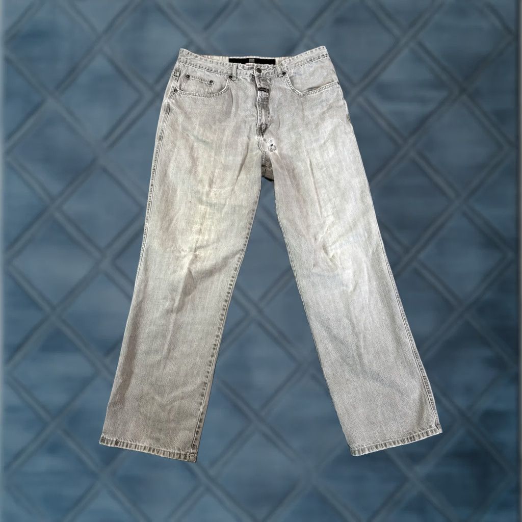 Vintage VINTAGE Girbaud Jeans Gray Men's 38M 38x32 Denim 5-Pocket Baggy Relaxed 90s Pocketed Logo France China Jeans Mens Gray 38x32 Size US 38 / EU 54 - 1 Thumbnail