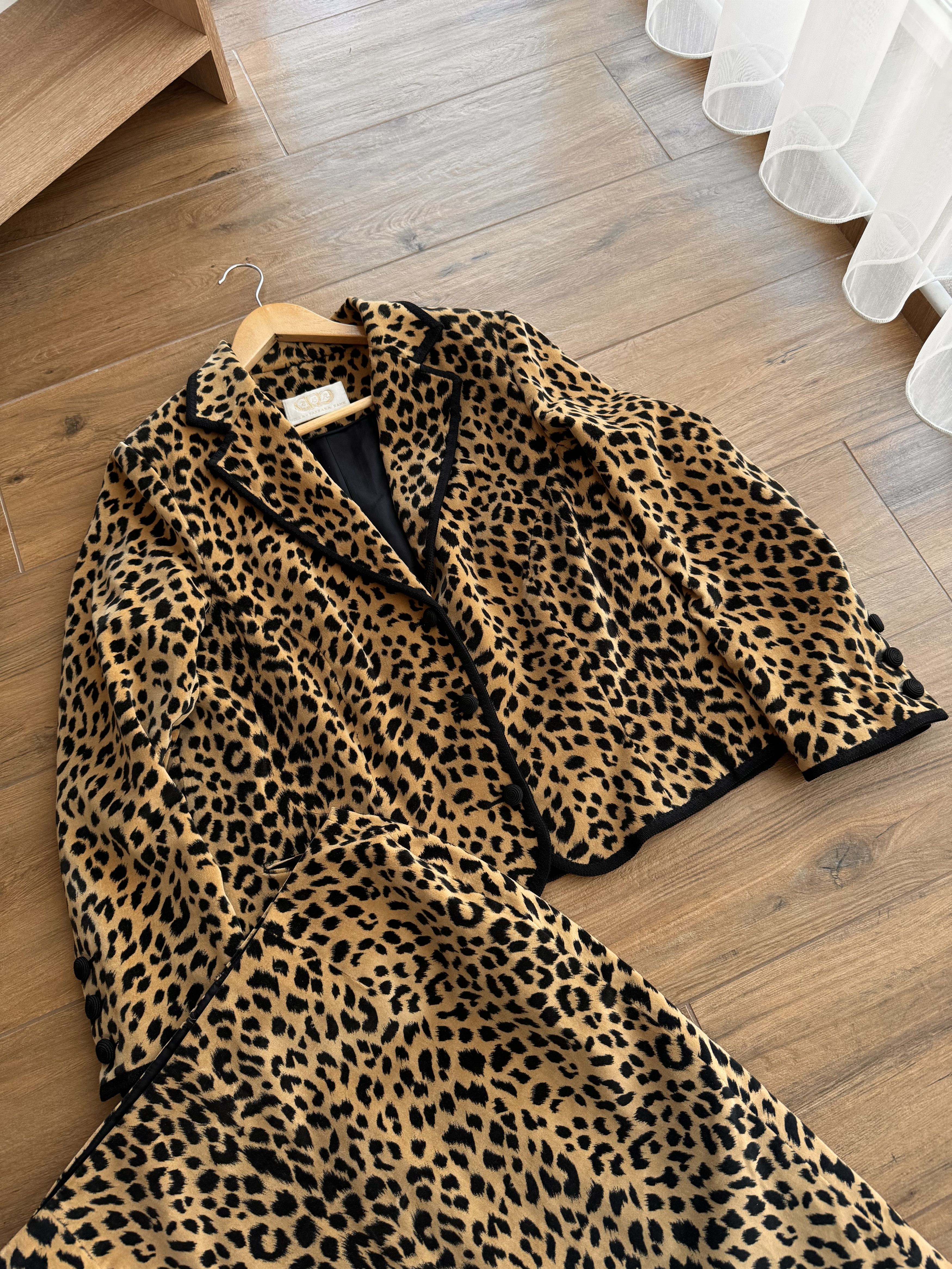 Japanese Brand Vintage Hella Barbara Rank Leopard Glamour Luxury Skirt Suit Size M / US 6-8 / IT 42-44 - 4 Thumbnail