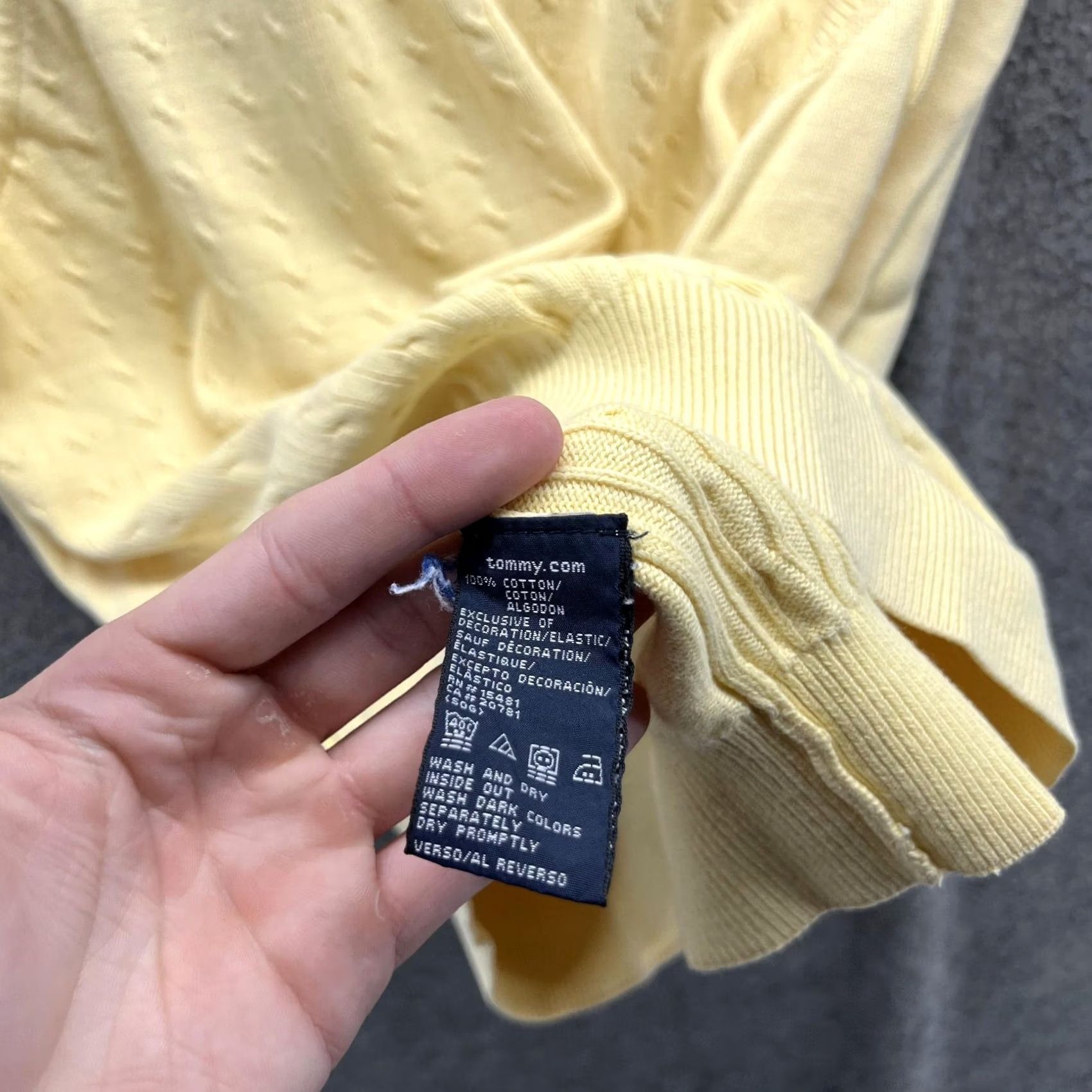 Tommy Hilfiger Tommy Hilfiger Sweater Men L Yellow V-Neck Sleeveless Cable Knit Golf Vtg Size L / US 10 / IT 46 - 4 Thumbnail