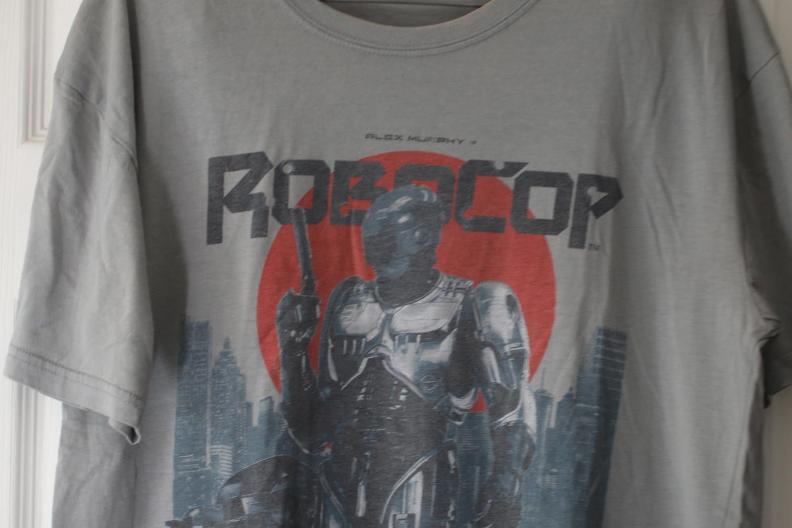 Other RoboCop Graphic TShirt Gray Movie Artwork Loot Crate Men’s L Size US L / EU 52-54 / 3 - 4 Thumbnail