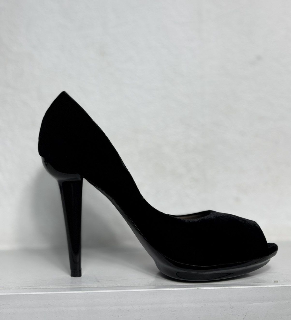 Bottega Veneta Bottega Veneta Women's Velvet Suede Peep Toe Pumps Size US 9 / IT 39 - 4 Thumbnail