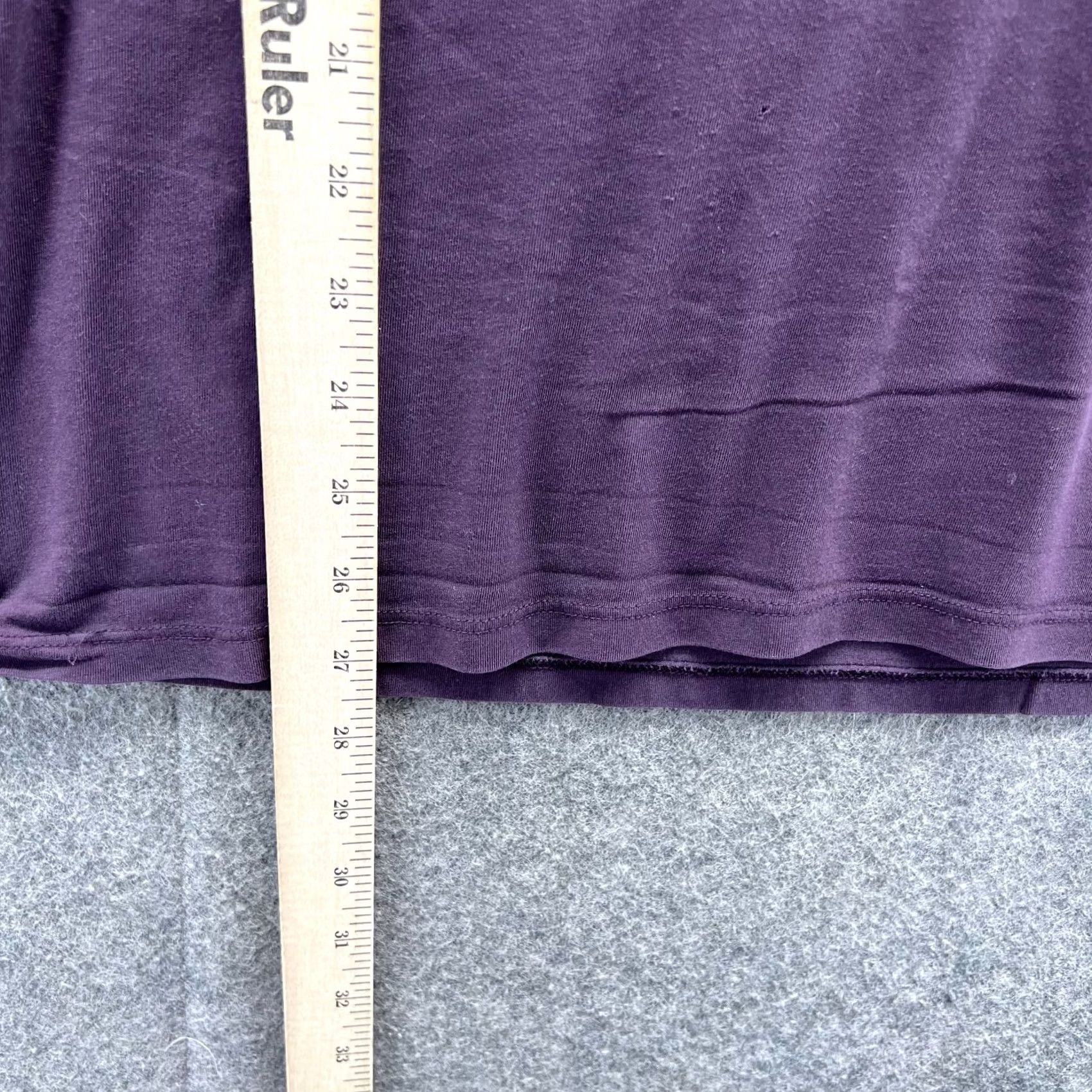 Lululemon Lululemon Shirt Womens 8 Purple Deep V Tee Short Sleeve Cotton Stretch T-Shirt Activewear Womens 8 Purple Vintage? No Size M / US 6-8 / IT 42-44 - 4 Thumbnail