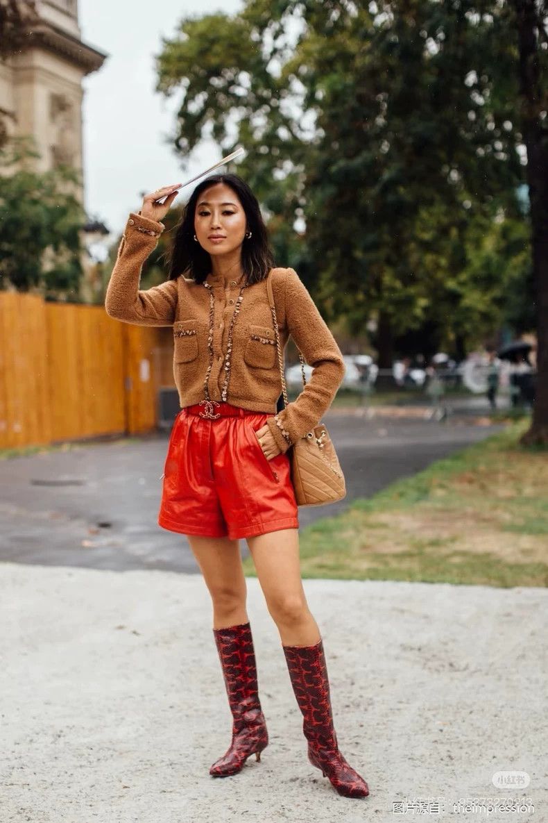 Chanel Chanel Red sheepskin shorts Size 24" / US 00 / IT 34 - 9 Thumbnail