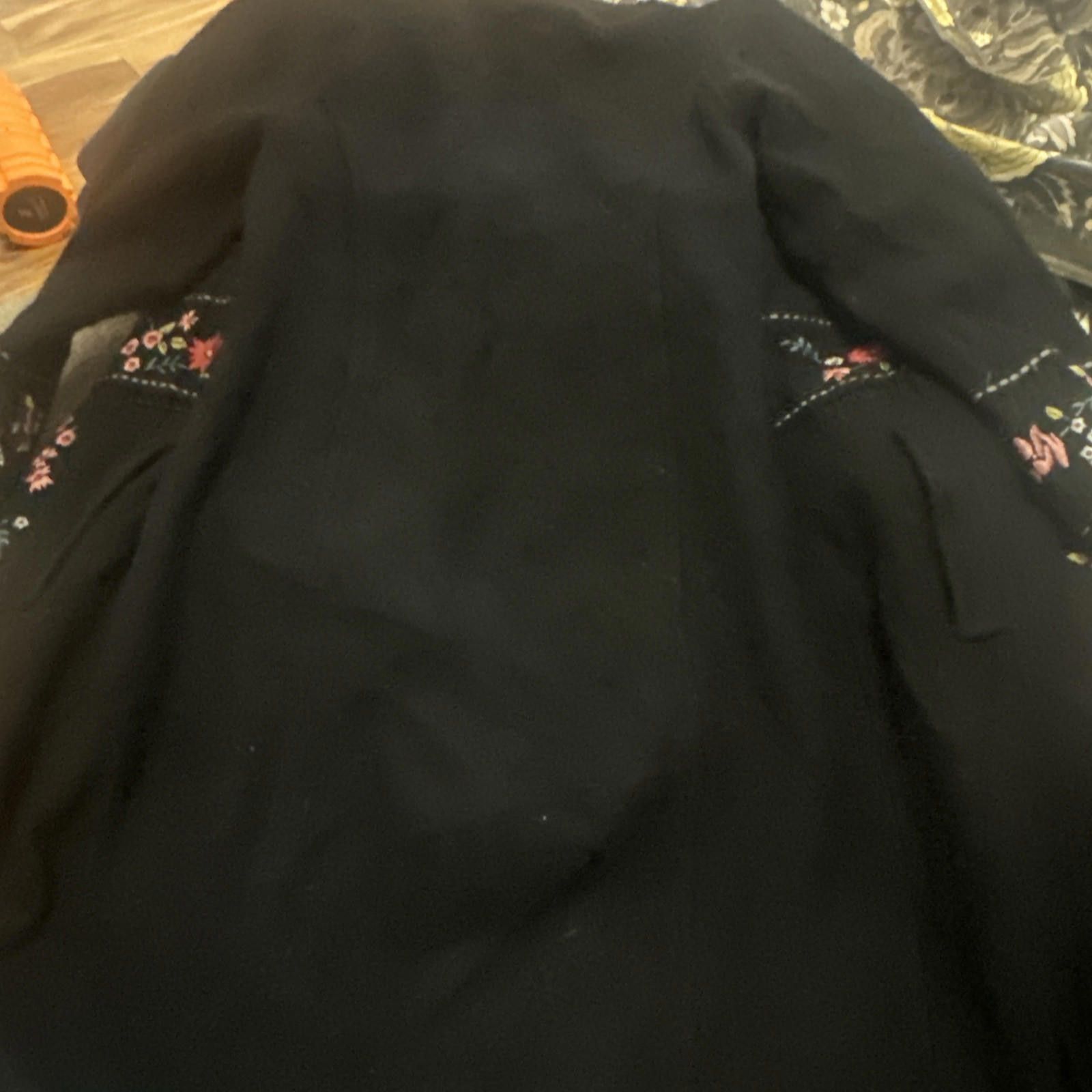 Neiman Marcus Neiman Marcus Cashmere Black Embroidered Jacket SzS Size S / US 4 / IT 40 - 10 Thumbnail