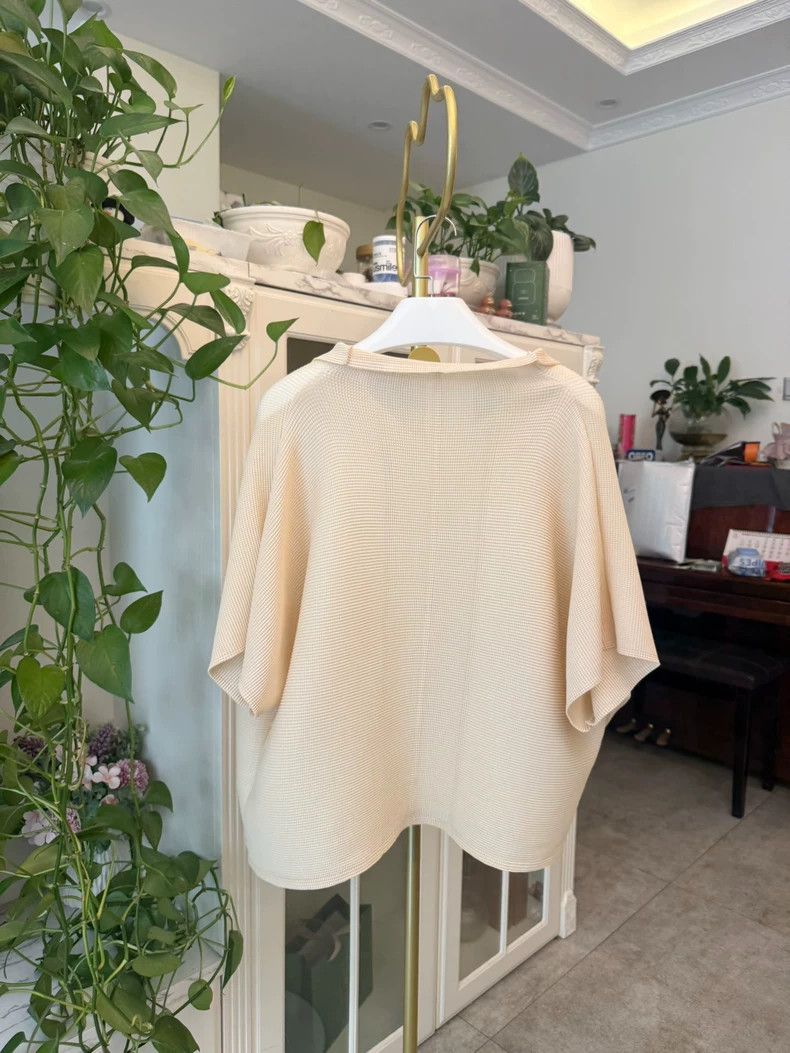 Issey Miyake Issey Miyake size:one size Beige short-sleeved coat Size S / US 4 / IT 40 - 6 Thumbnail