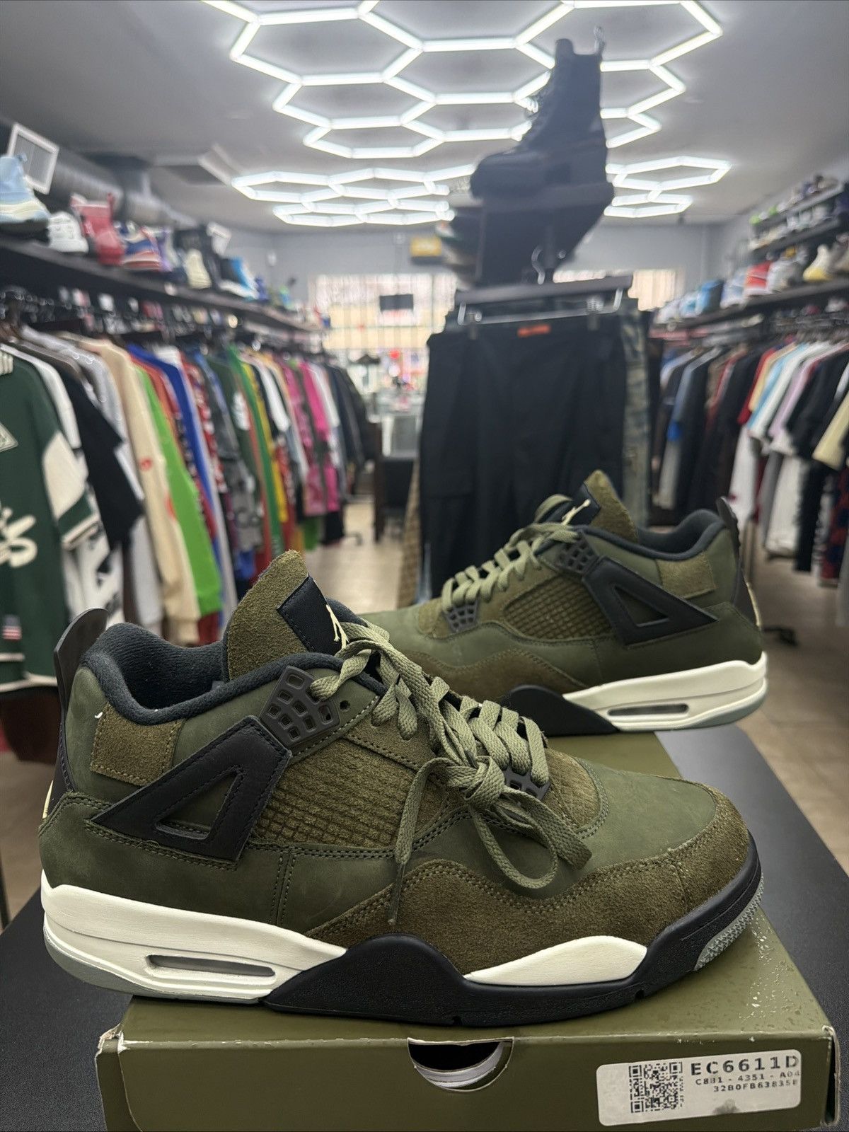 Jordan Brand Air Jordan 4 Craft ‘Olive’ Men’s Size 12 Pre-owned Sneakers Size US 12 / EU 45 - 2 Thumbnail