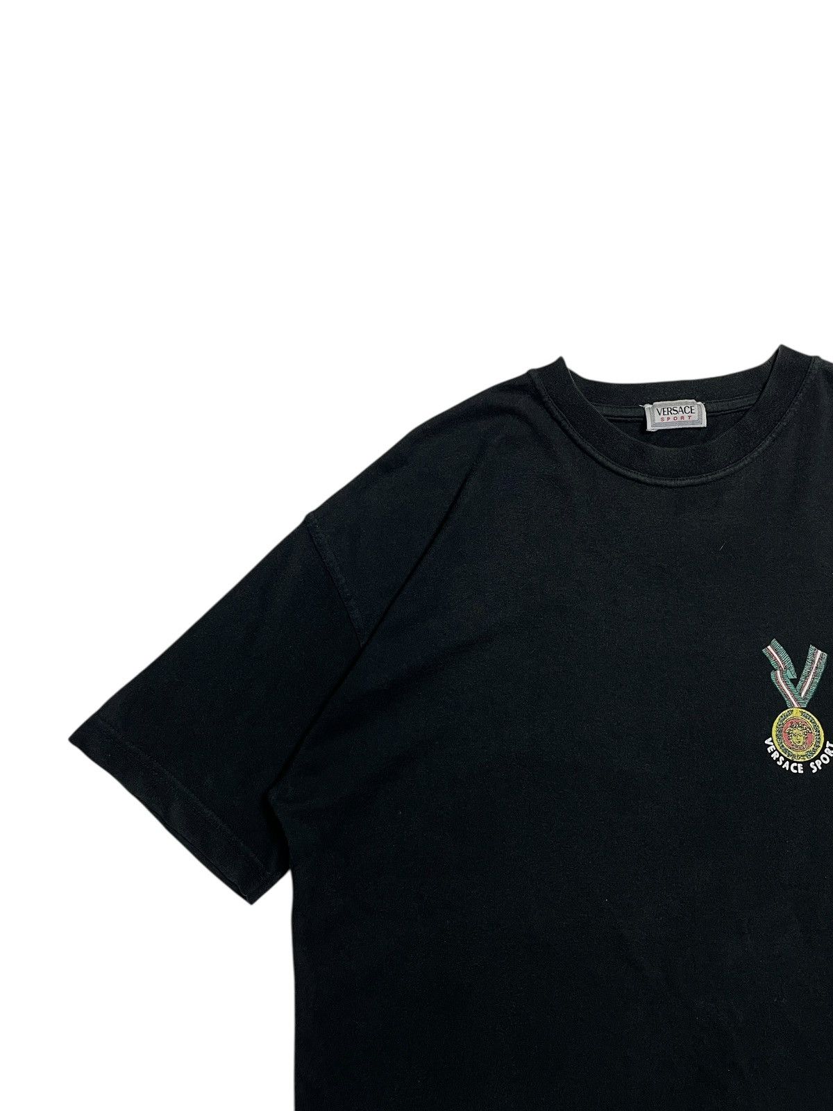 Versace Vintage Versace Sport Tshirt Size US L / EU 52-54 / 3 - 3 Thumbnail