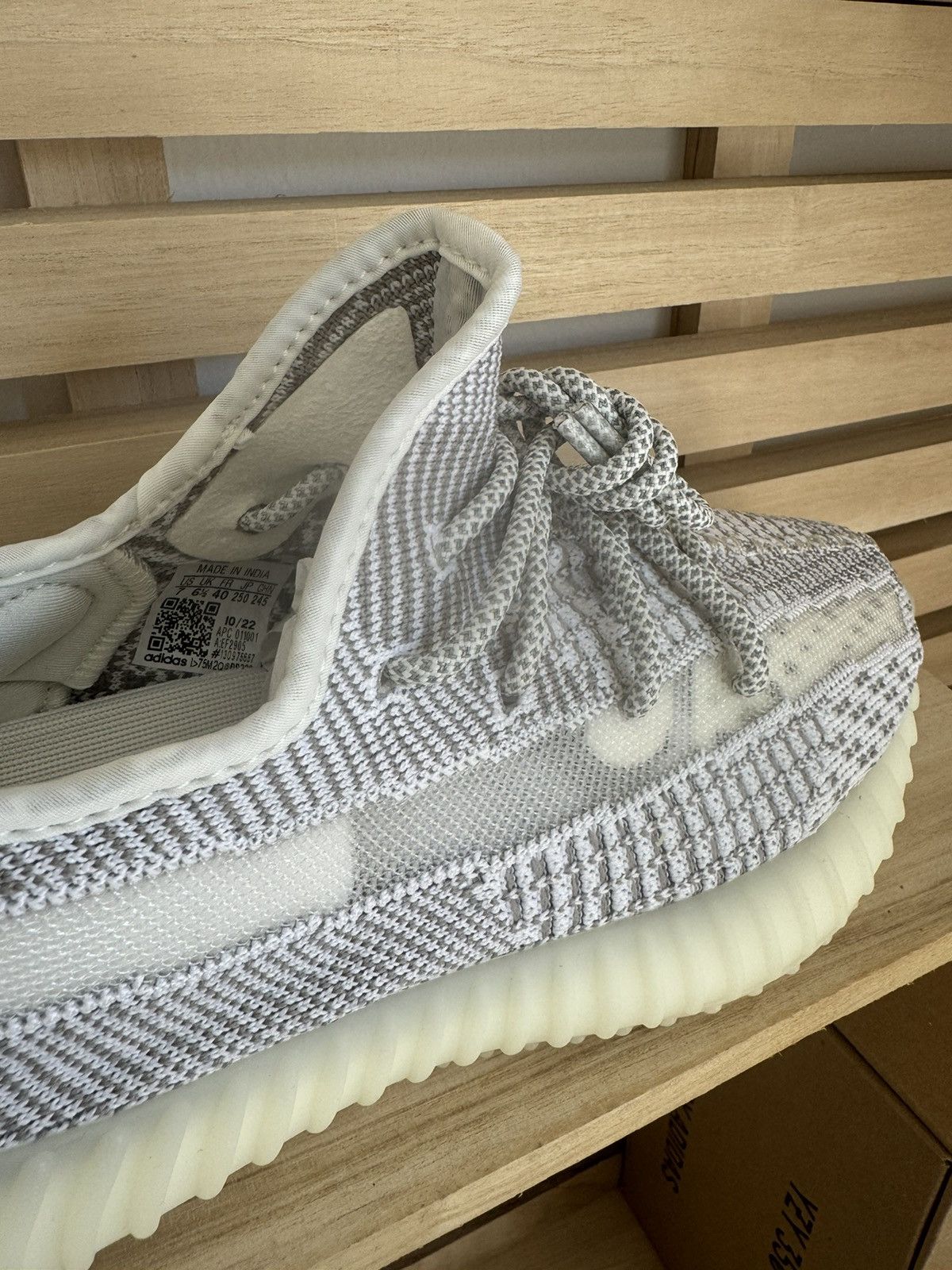 Yeezy Adidas Yeezy Boost 350 V2 "Static" - Brand New - Size 40 EU Size US 7 / IT 37 - 5 Thumbnail