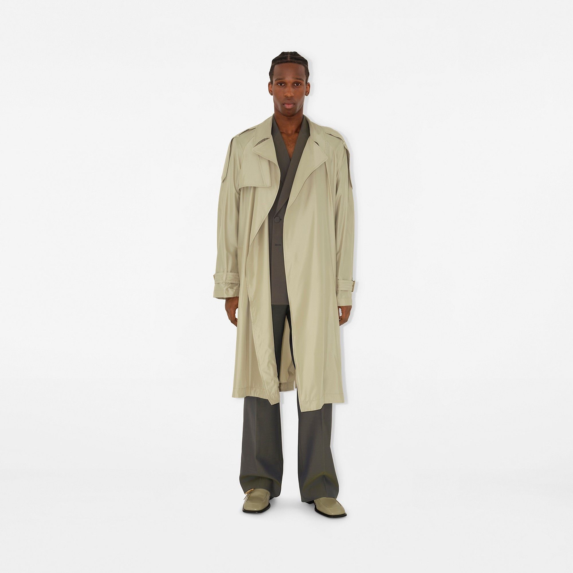 Burberry o1w1db10326 Long Silk Trench Coat in Beige Size US M / EU 48-50 / 2 - 2 Thumbnail