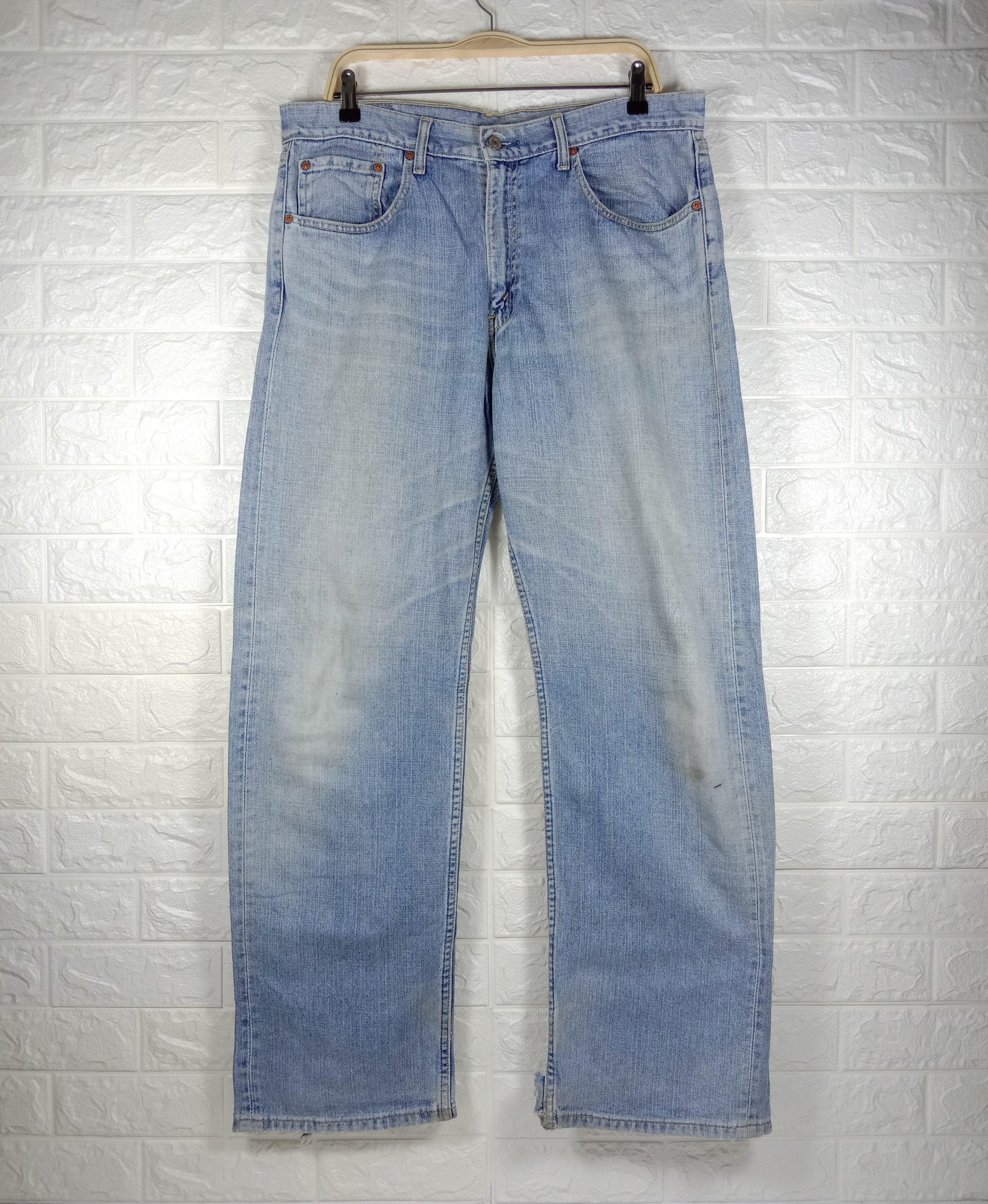 image of Levis x Levis Vintage Clothing Vintage Levi’S 534 Light Wash Jeans Distressed Denim in Light Blue W