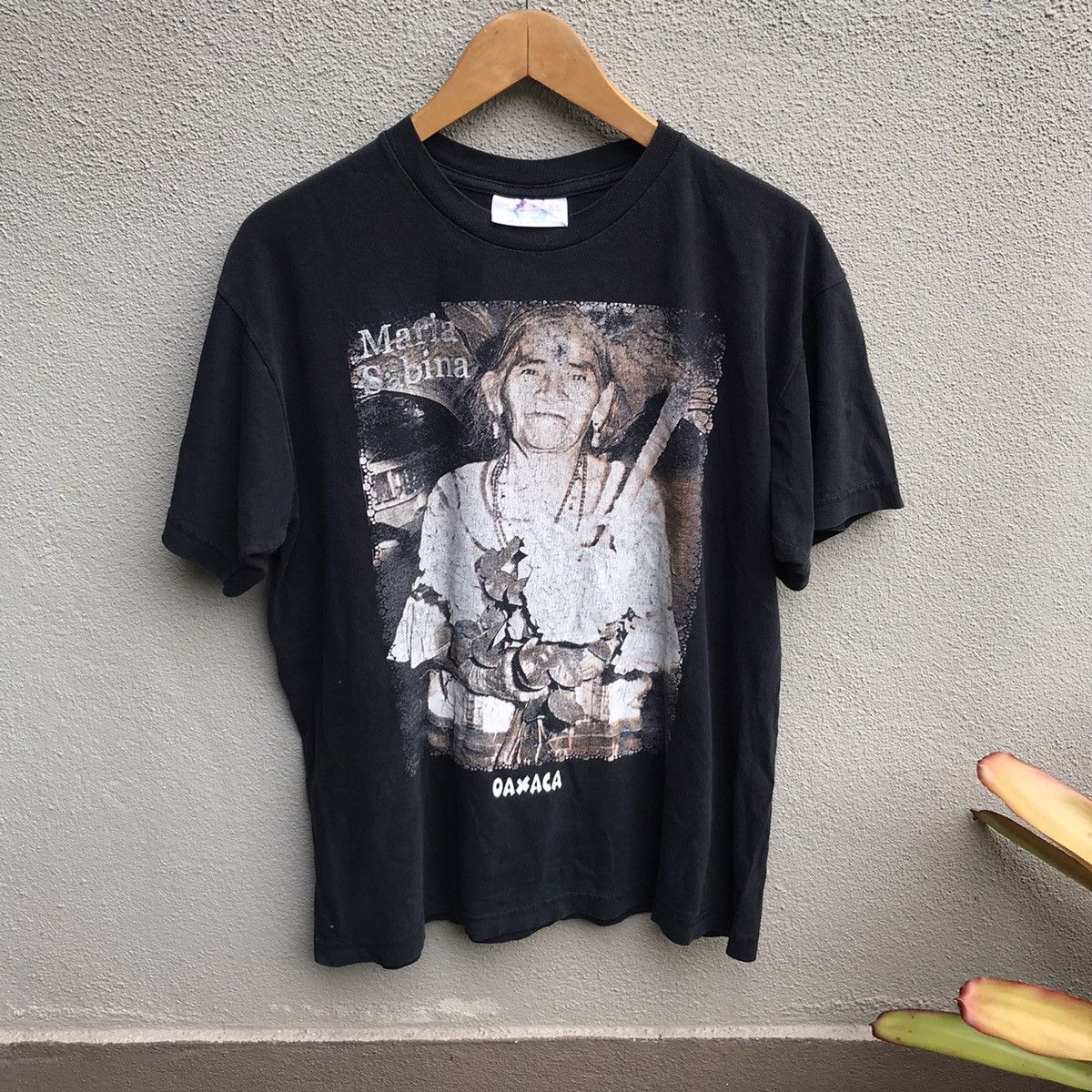 Vintage Vintage MARIA SABINA poet mexico tee Size US L / EU 52-54 / 3 - 1 Thumbnail