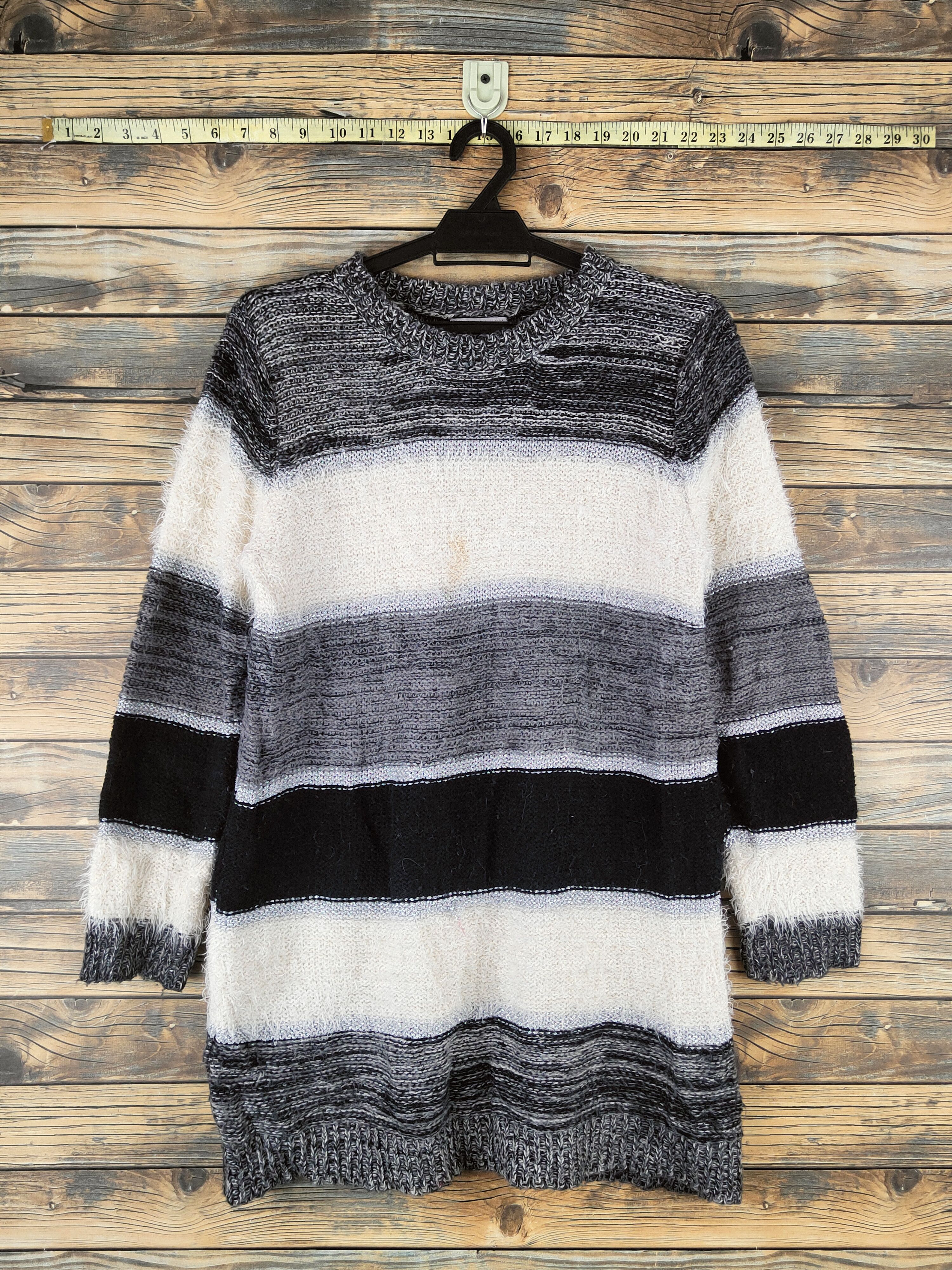 Japanese Brand DL HK Works London Black Cream Fur Mohair Knitwear #46-560 Size US S / EU 44-46 / 1 - 1 Thumbnail