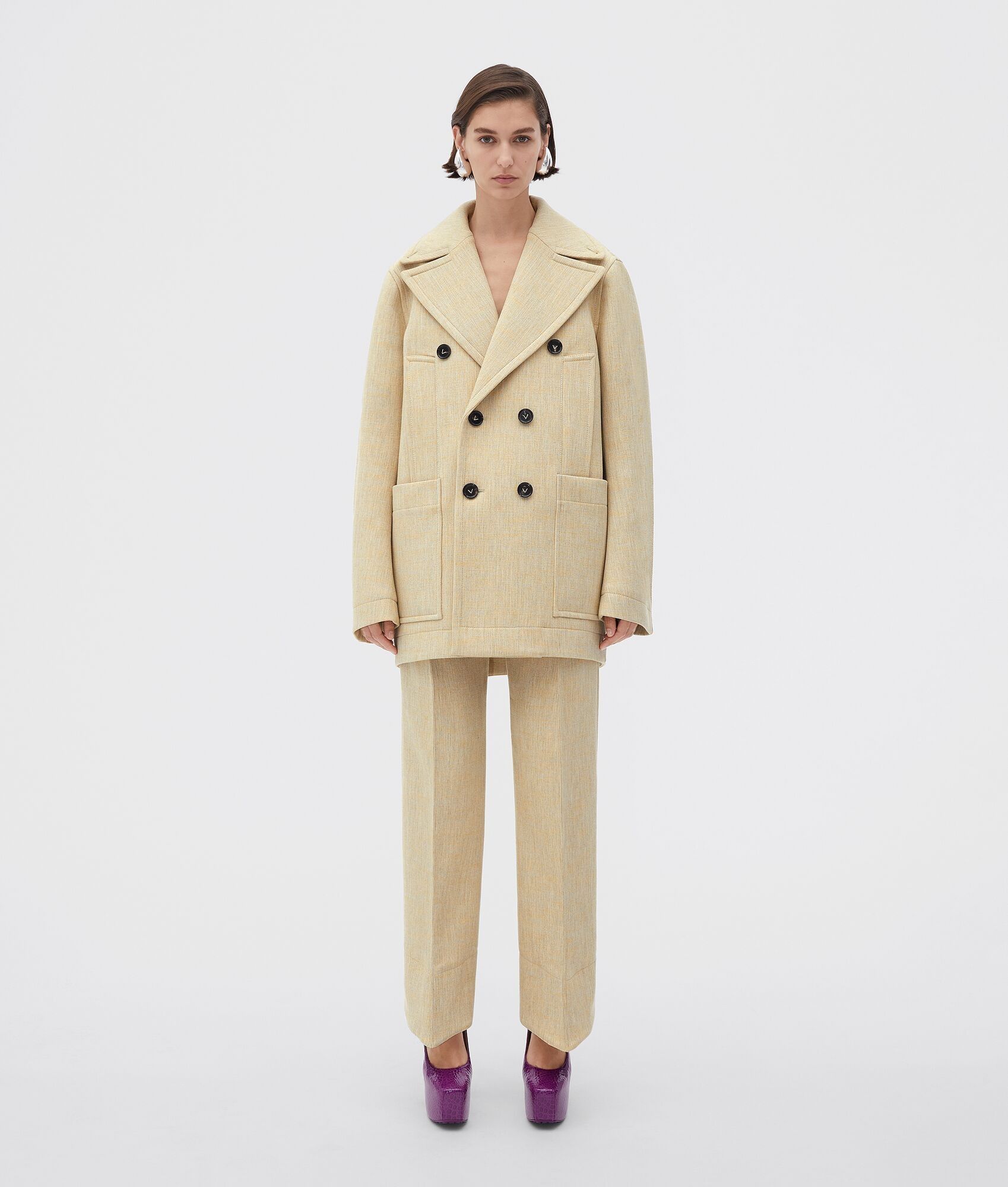Bottega Veneta o1bcso1str0225 Curved Shape Double Wool Coat in Beige Size S / US 4 / IT 40 - 1 Thumbnail