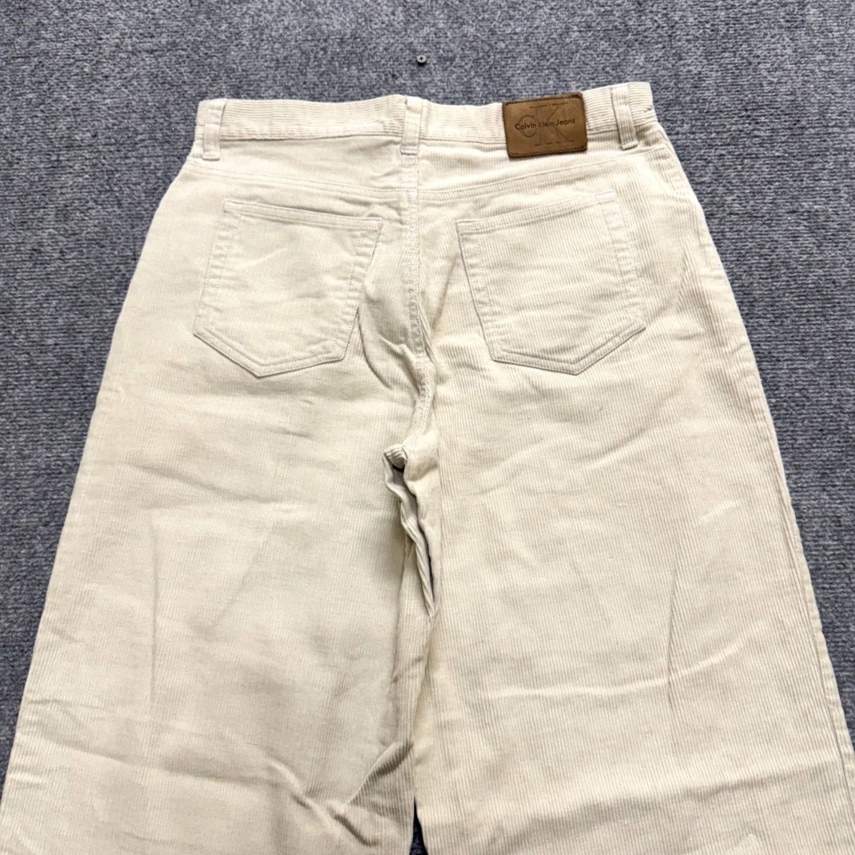 Vintage Calvin Klein Wide Leg Trouser Pants Women's 20 Corduroy Baggy 90s White Cream Pockets 20P Petite Slim Distressed Baggy Womens Size 42" / US 20 - 4 Thumbnail