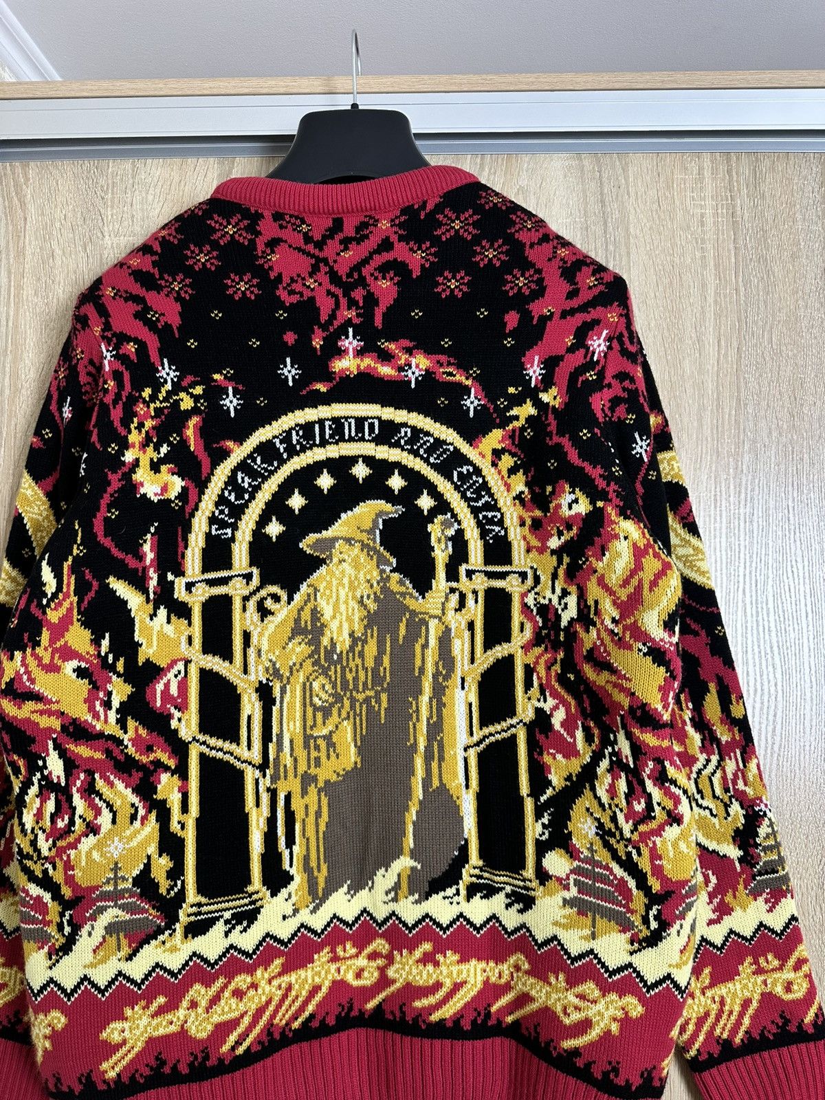 Vintage 🔥 Lord of the Rings Epic Gandalf Fight Art Sweater Pullover Size US L / EU 52-54 / 3 - 4 Thumbnail