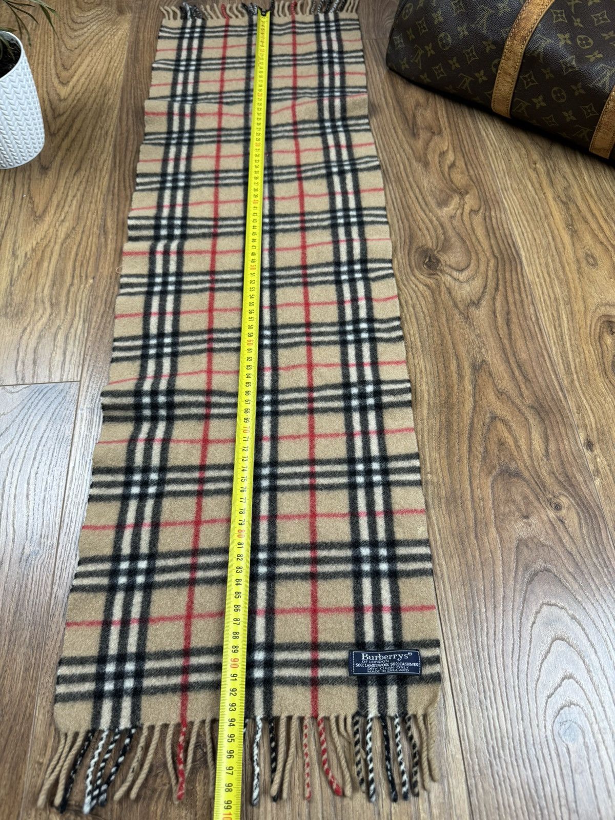 Burberry Vintage cashmere scarf Burberry’s 90s original luxury item Size ONE SIZE - 4 Thumbnail