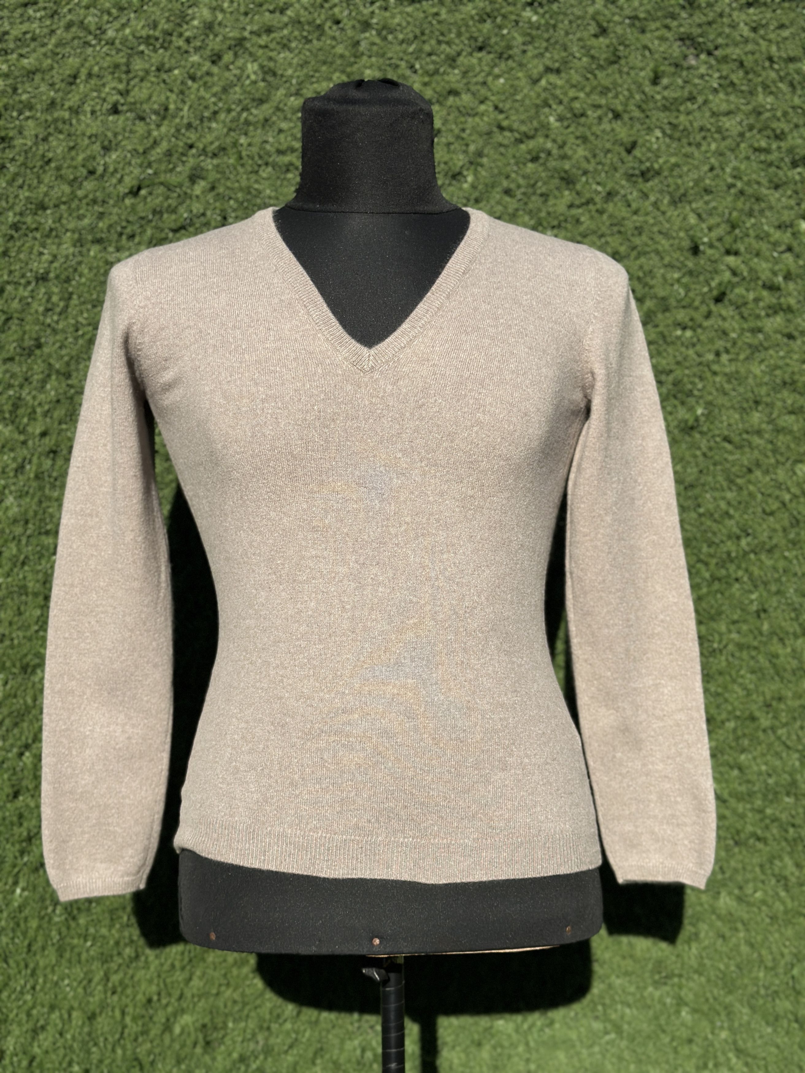 Brunello Cucinelli Brunello Cucinelli 100% Cashmere V Neck Elbow Patches M L Size M / US 6-8 / IT 42-44 - 1 Thumbnail