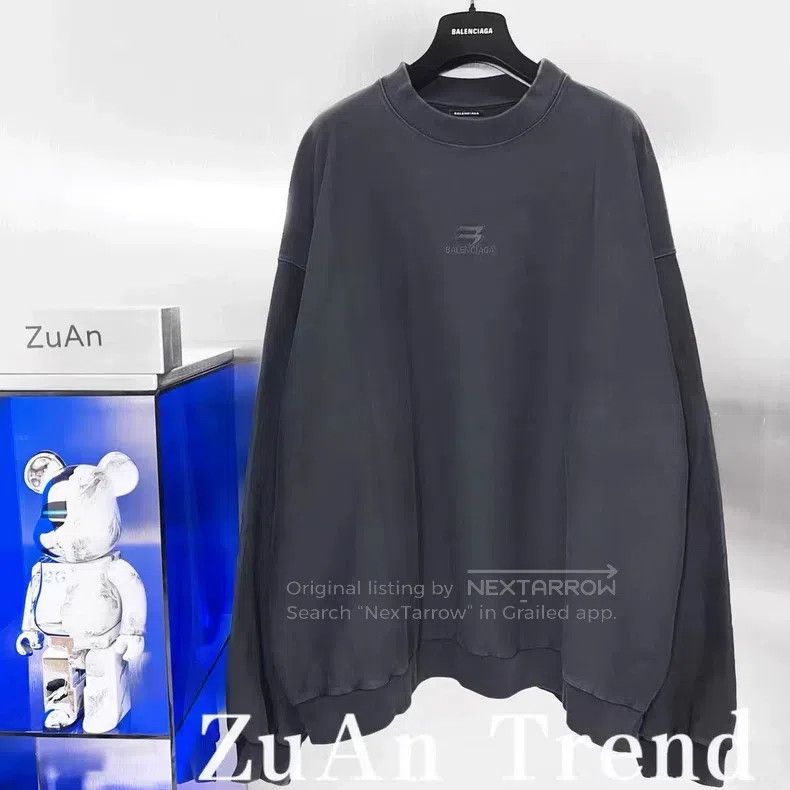 Balenciaga Balenciaga Distressed black embroidered Sport B hoodie Size US M / EU 48-50 / 2 - 4 Thumbnail