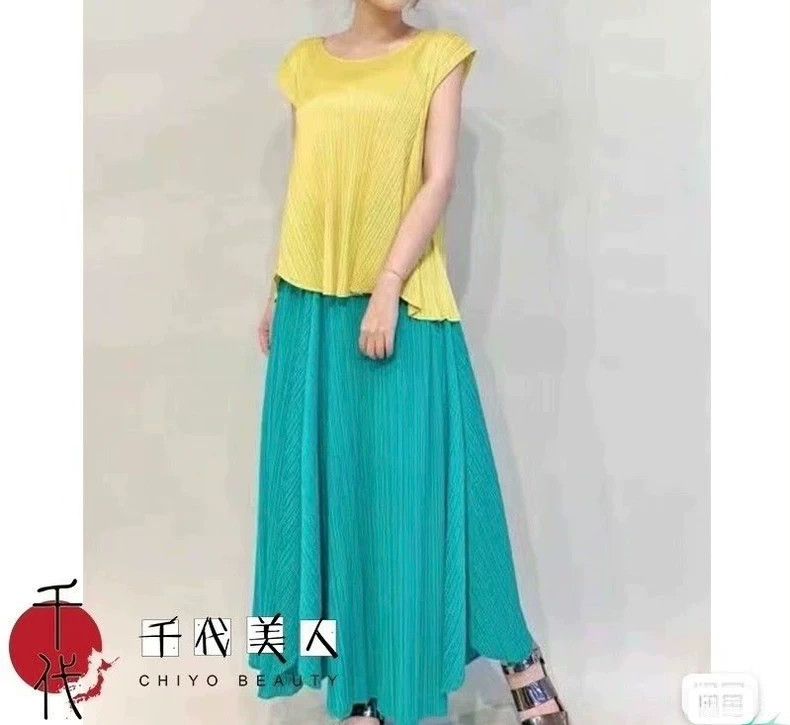 Issey Miyake Issey Miyake size:3 Green pleated skirt Size 42" / US 20 - 4 Thumbnail