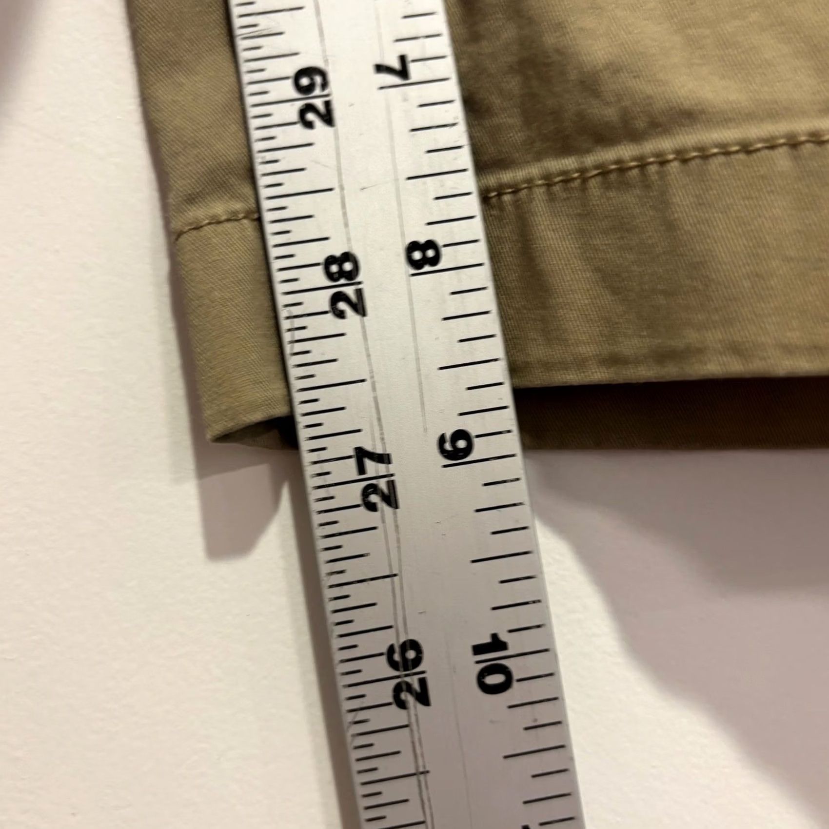J.Crew J.Crew Mens Stretch Chino Shorts Khaki Tan Size 32 9 Inch Inseam Size US 32 / EU 48 - 6 Thumbnail