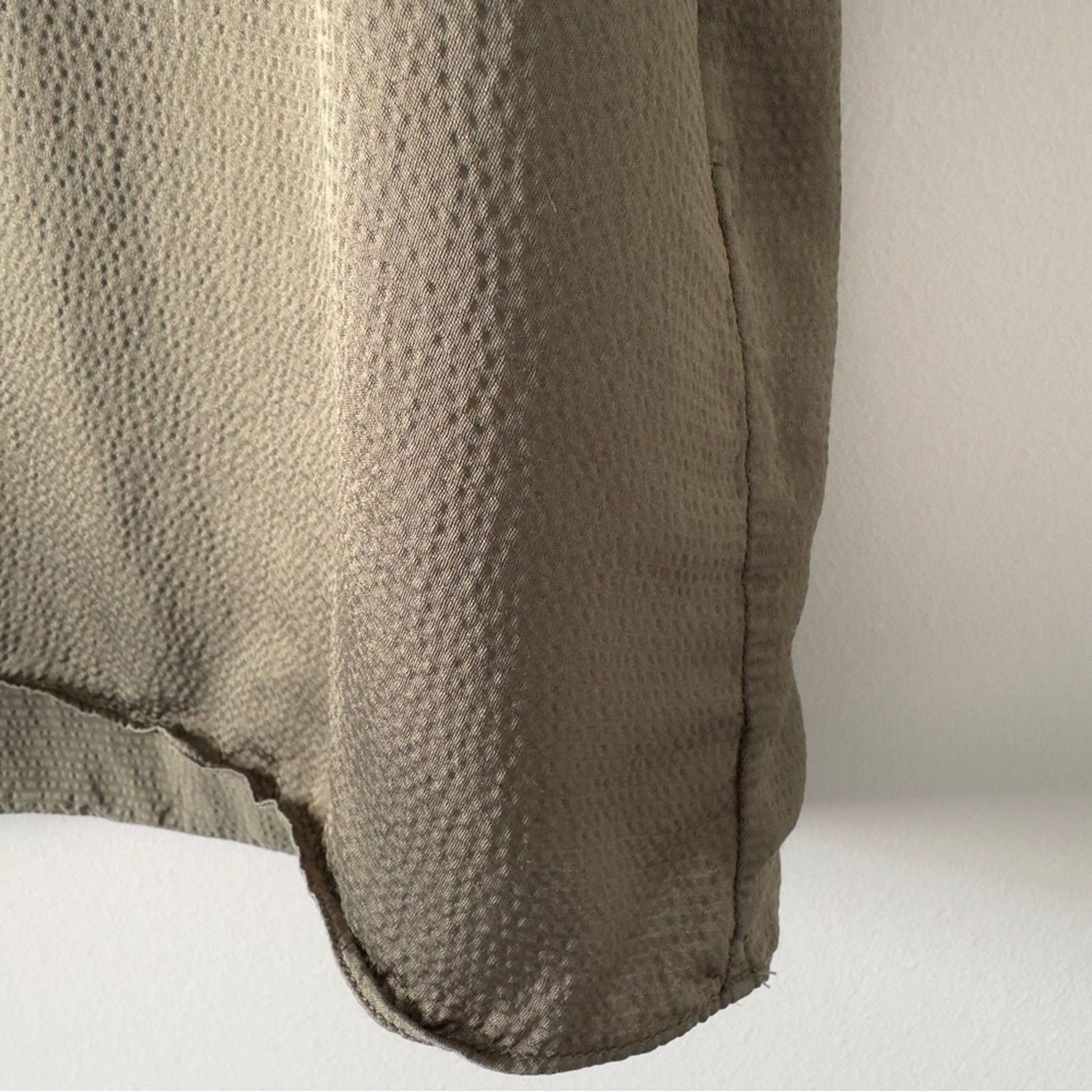 Everlane Everlane Olive Green Hammered Satin Short Sleeve Women's Top Size S / US 4 / IT 40 - 5 Thumbnail