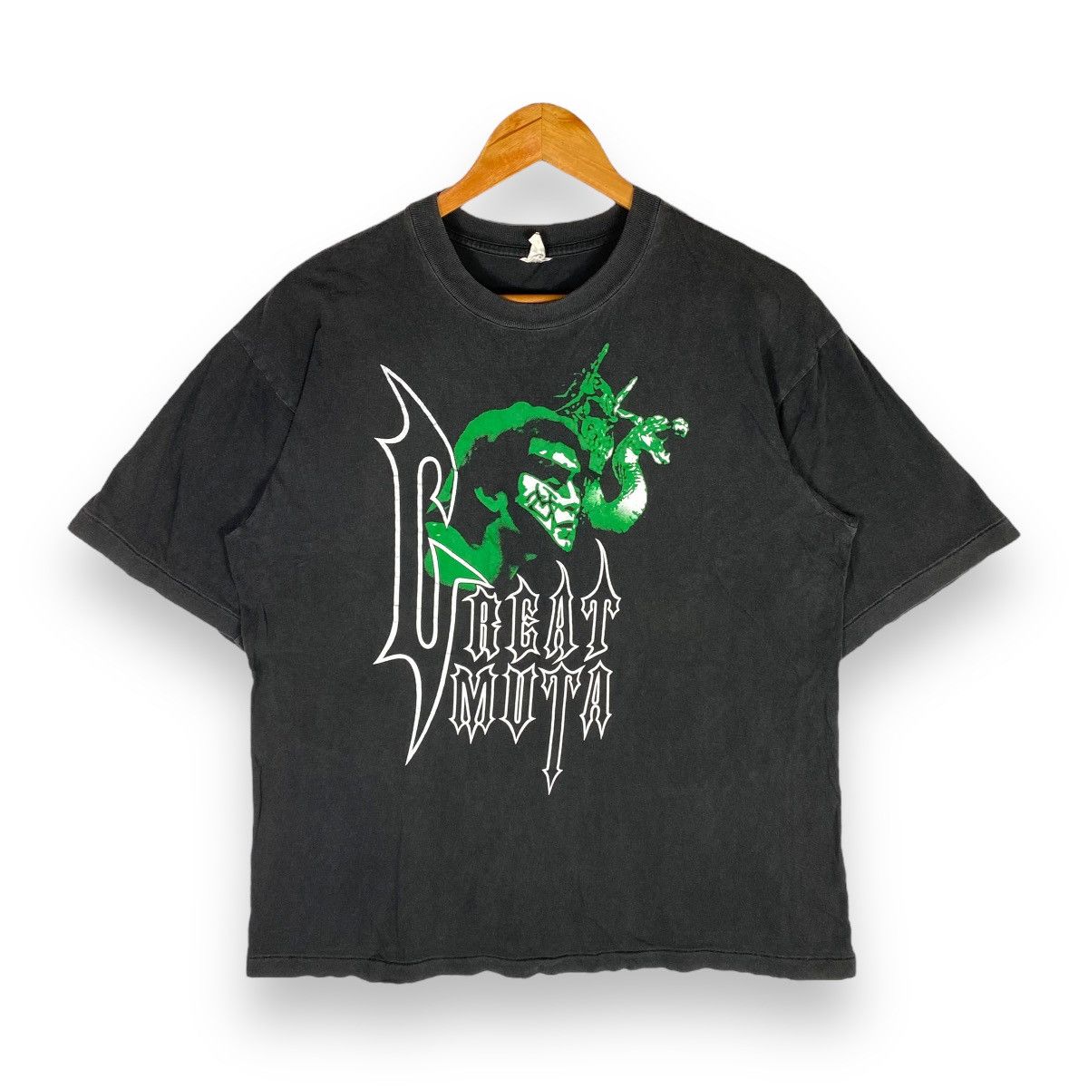 image of Vintage 90's Great Muta New Japan Pro Wrestling Tee in Black, Men's (Size Large)