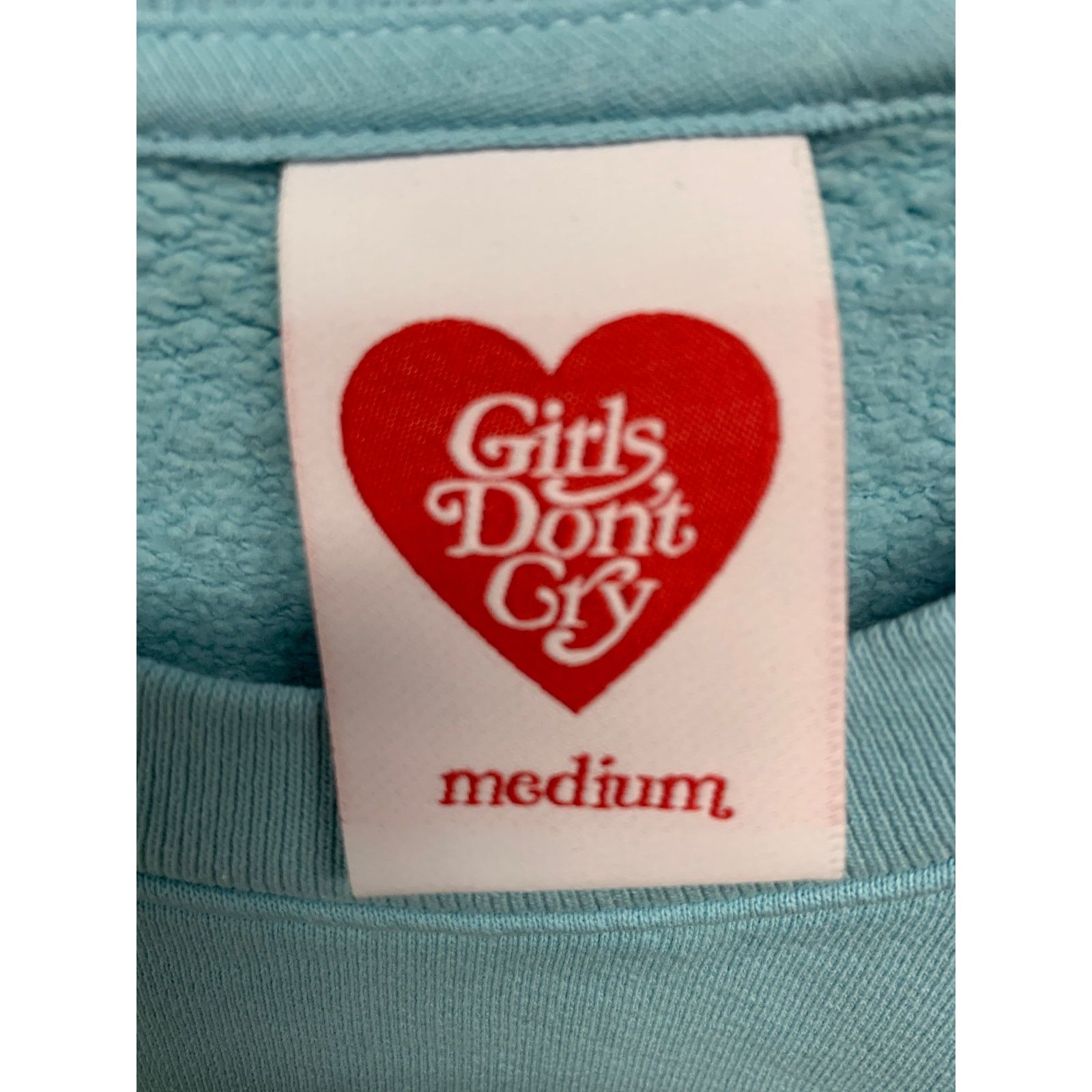 Girls Don't Cry Girls Dont Cry Angel Logo Crewneck Blue Teal Size Medium NEW Size US M / EU 48-50 / 2 - 4 Thumbnail