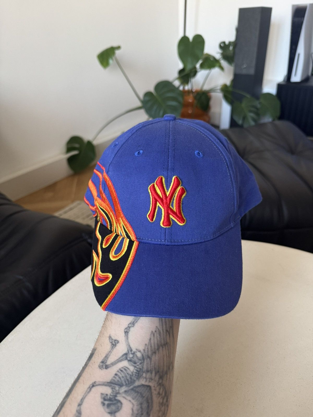 Vintage Vintage Y2k Flame Hat New York NY Streetwear Cap Snapback Size ONE SIZE - 1 Thumbnail