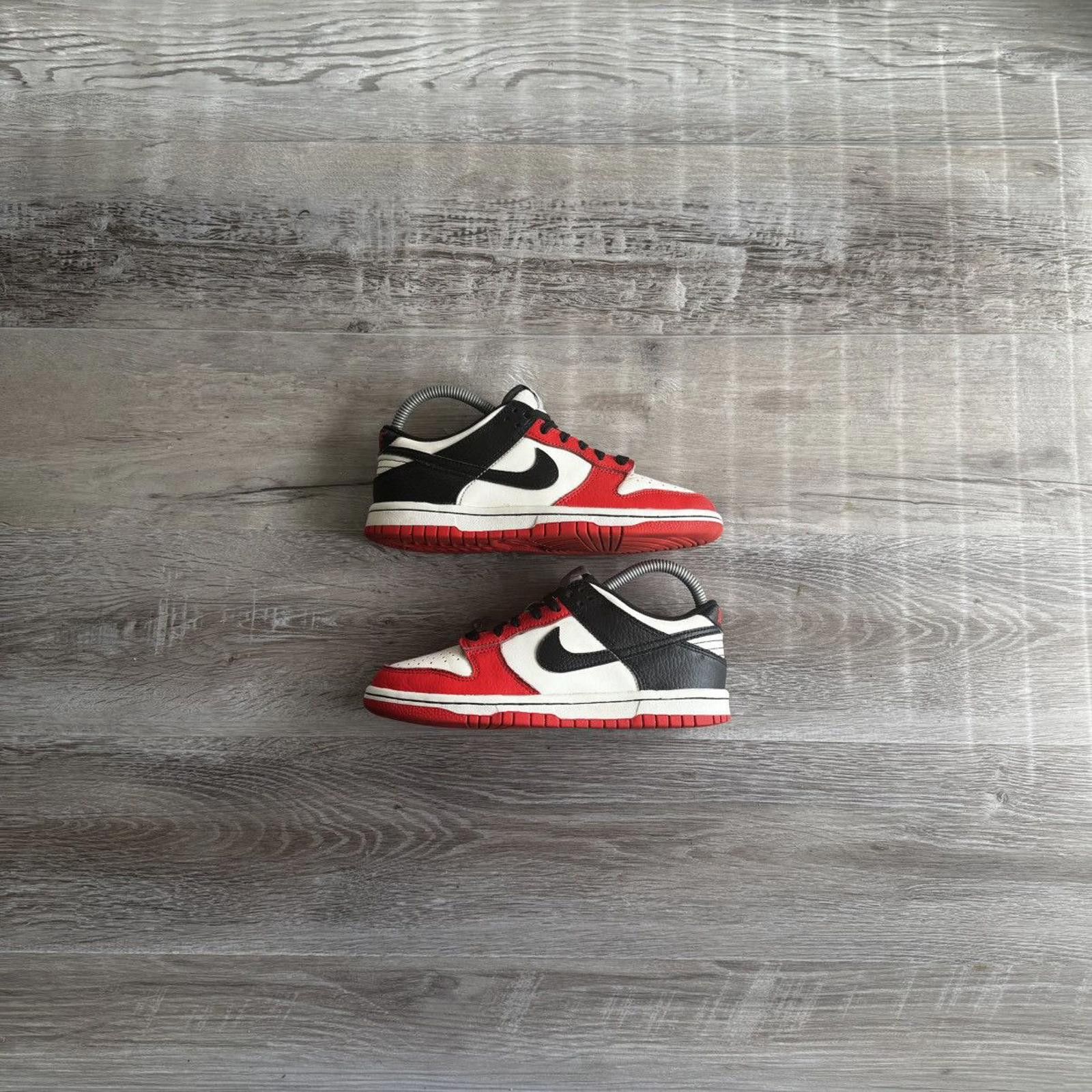 Nike NIKE • Dunk Low "NBA 75th Anniversary Chicago" (4.5M) Size US 5 / EU 37 - 1 Thumbnail