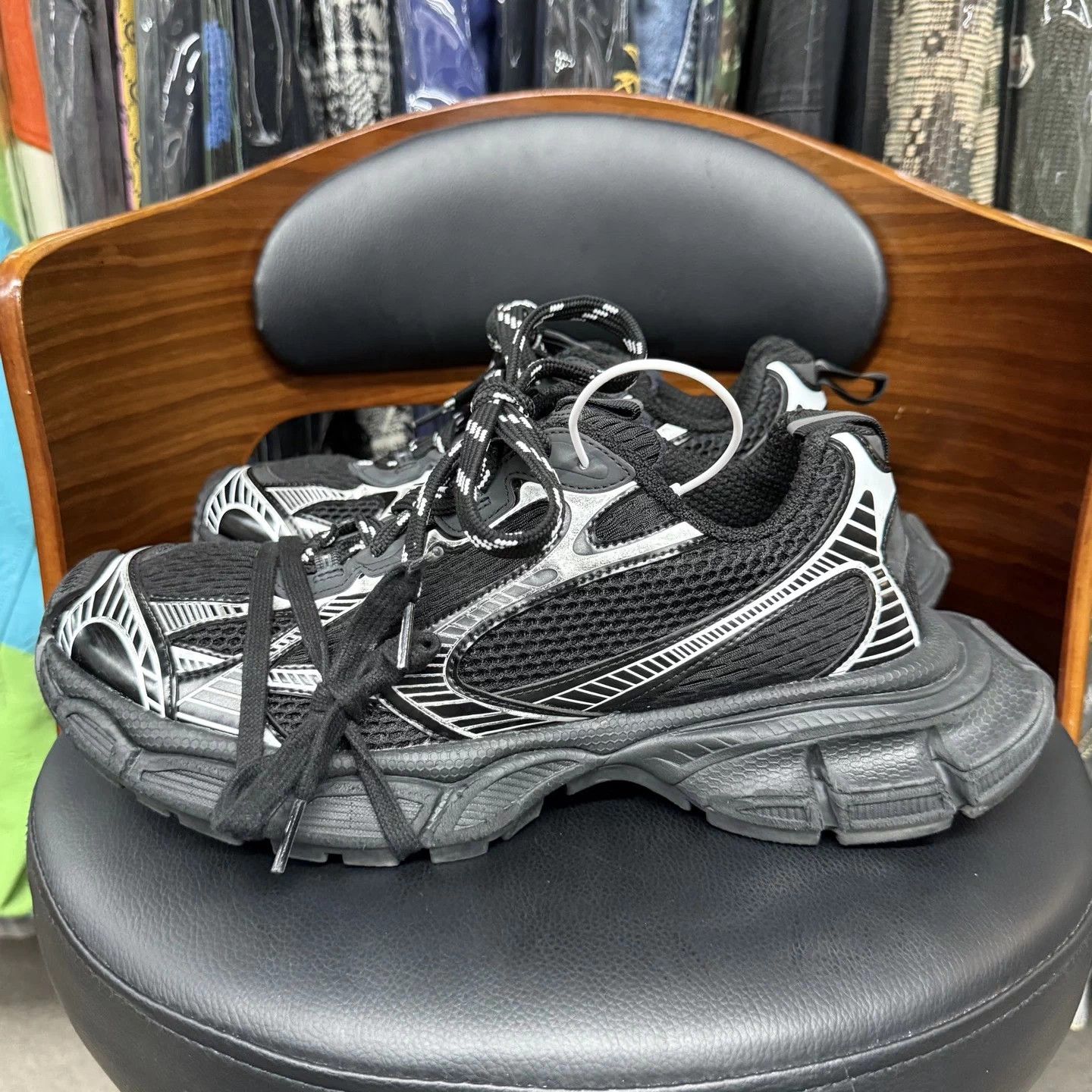 Balenciaga Balenciaga 3XL Black Silver 43 Mint Condition Size US 10 / EU 43 - 6 Thumbnail