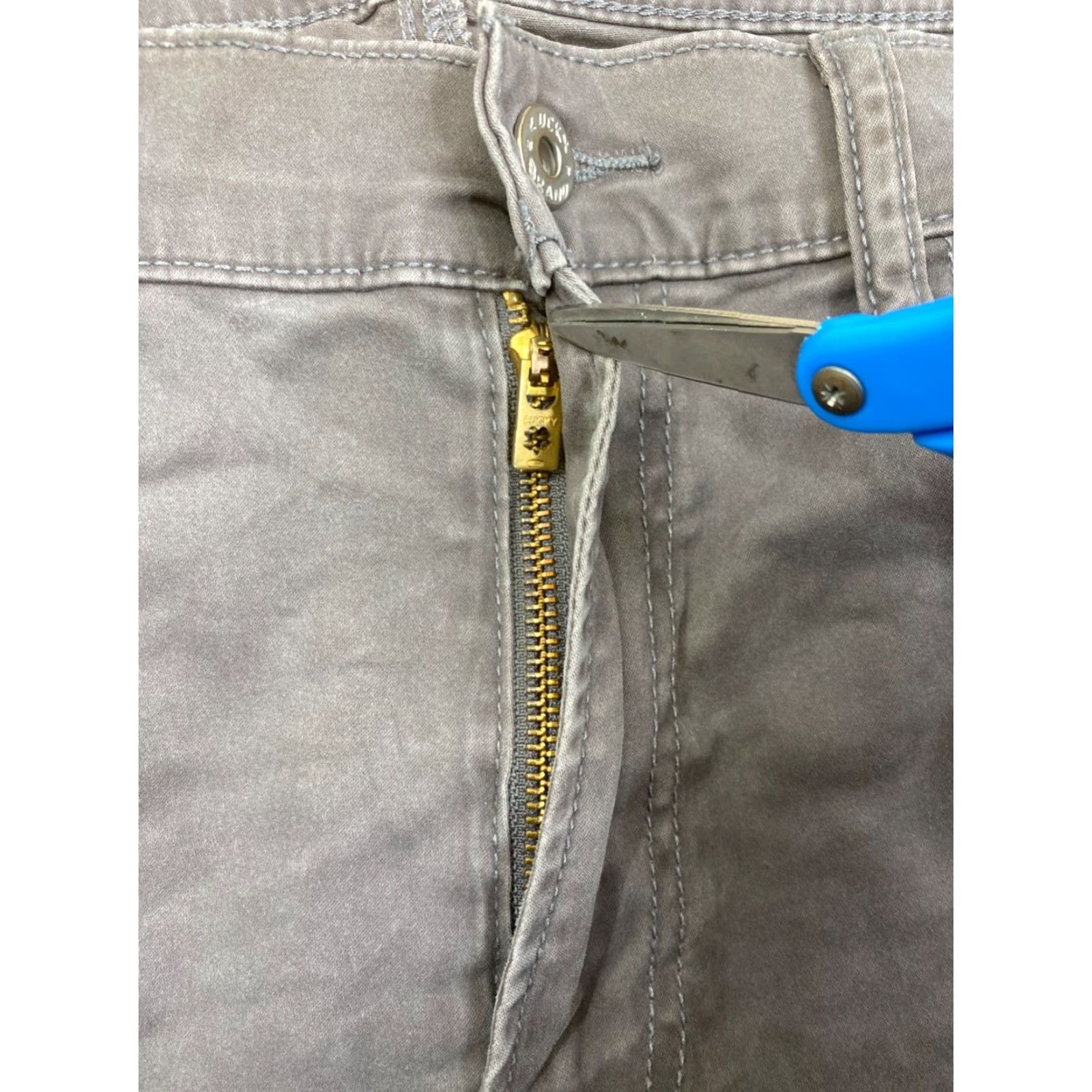 Lucky Brand Lucky Brand 121 Heritage Slim Jeans Mens 38x29 Gray Casual Slim Straight Jeans Men 38 29 Gray Lucky Brand 121 Heritage Slim Jeans Mens Size US 38 / EU 54 - 3 Thumbnail