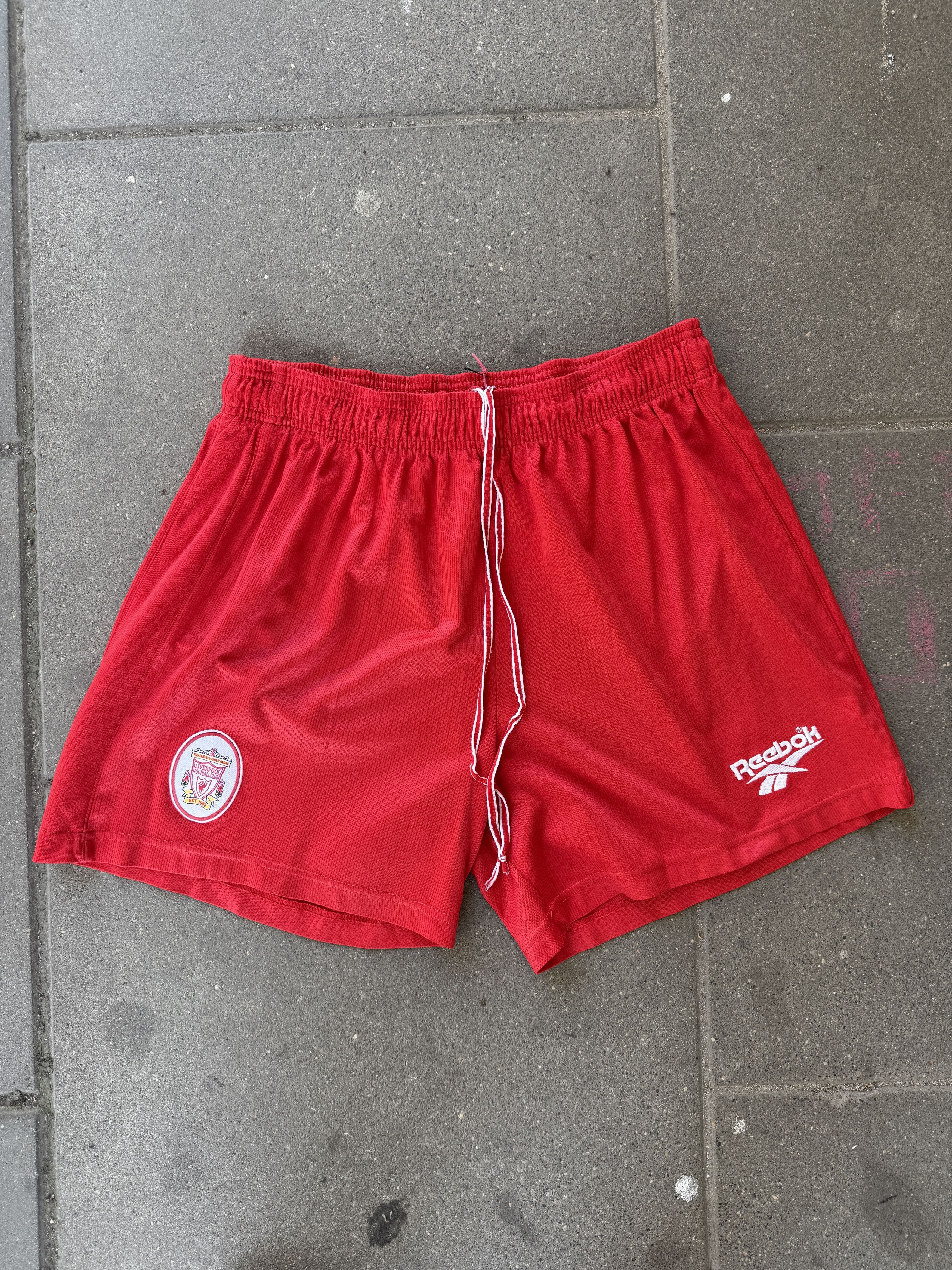 Reebok Liverpool Football Shorts Reebok Vintage 1996/1998 Red - L Size US 32 / EU 48 - 1 Thumbnail