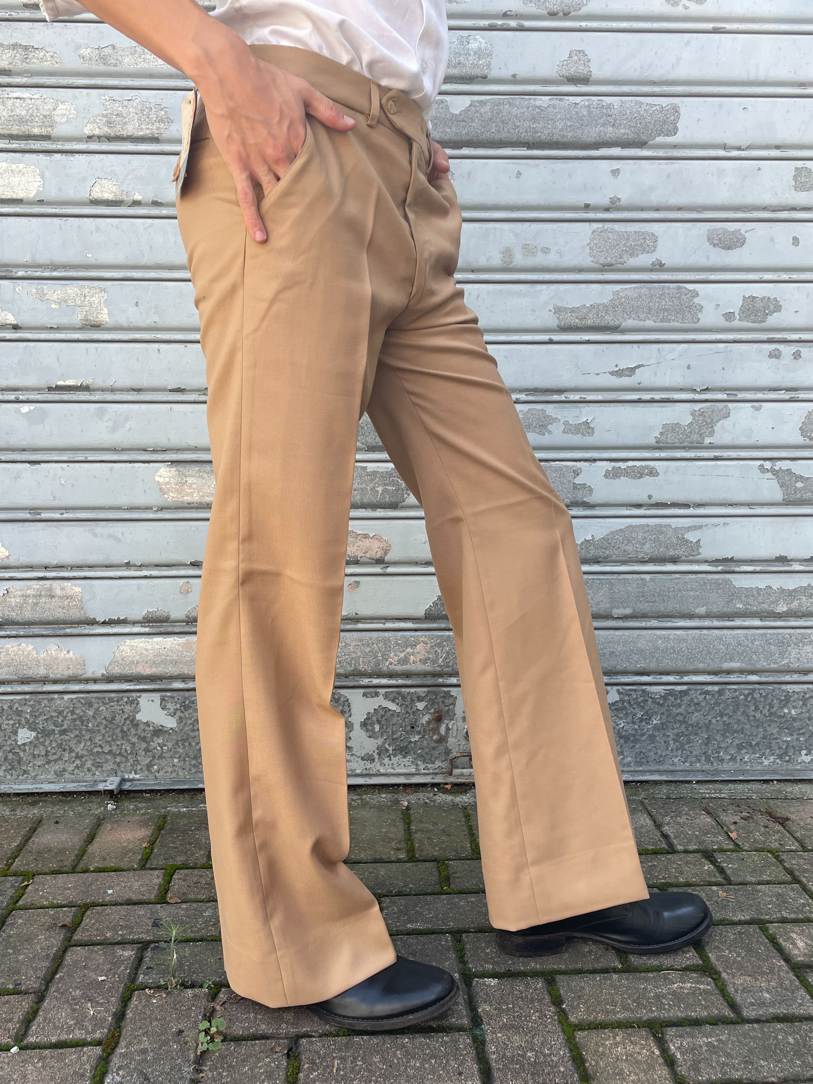 Vintage Beautiful Creamy Flared Trousers from the 70s Size US 32 / EU 48 - 1 Thumbnail