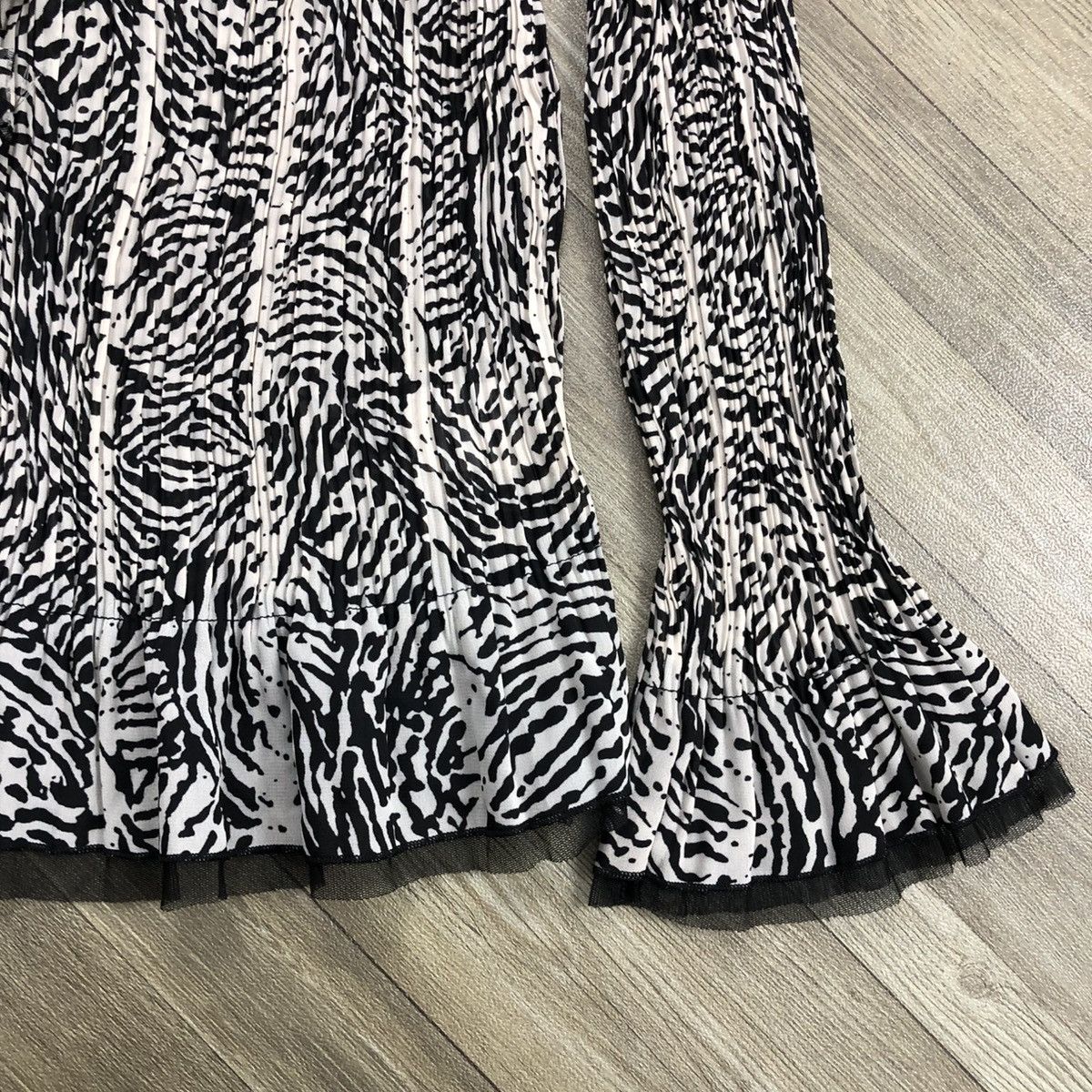 Japanese Brand × Vintage Issey Miyake Pleats Please Inspired Voltaire Abstract Blouse Size M / US 6-8 / IT 42-44 - 8 Thumbnail