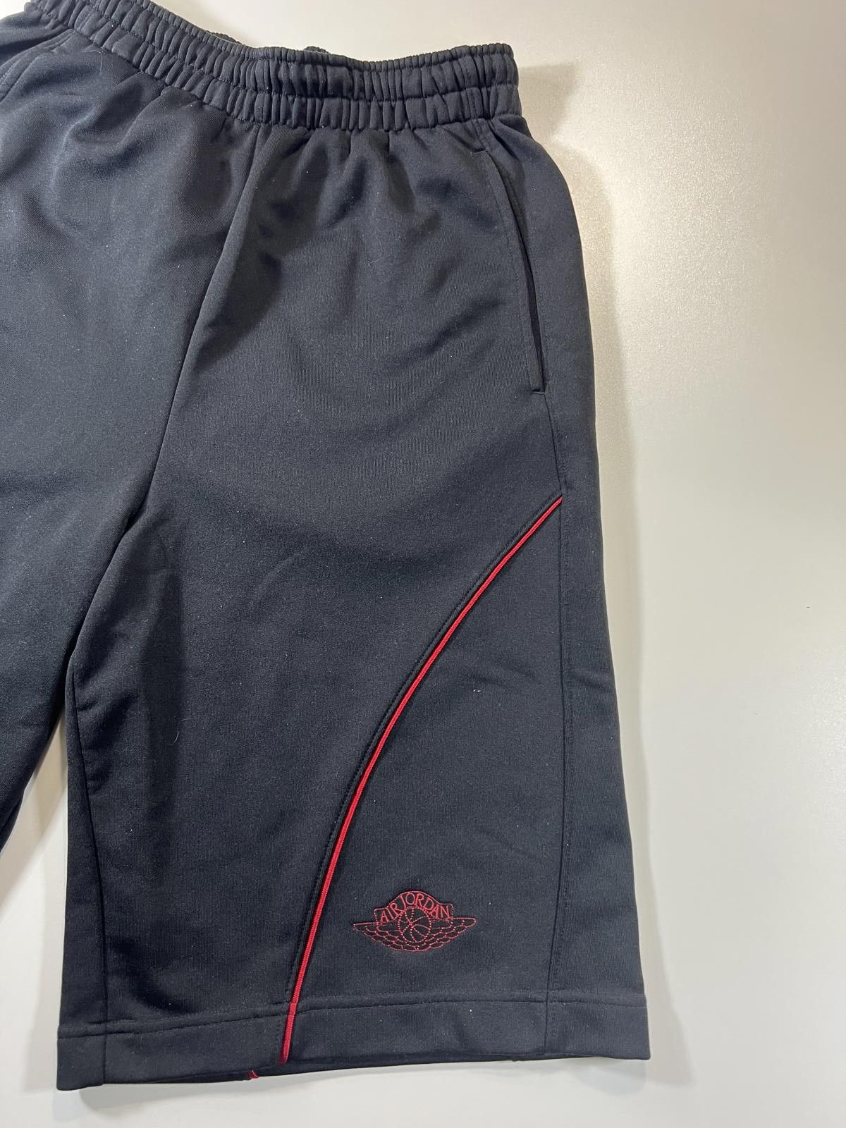 Jordan Brand Jordan Black Athletic Shorts with Red Piping Detail Size S Size US 30 / EU 46 - 2 Thumbnail