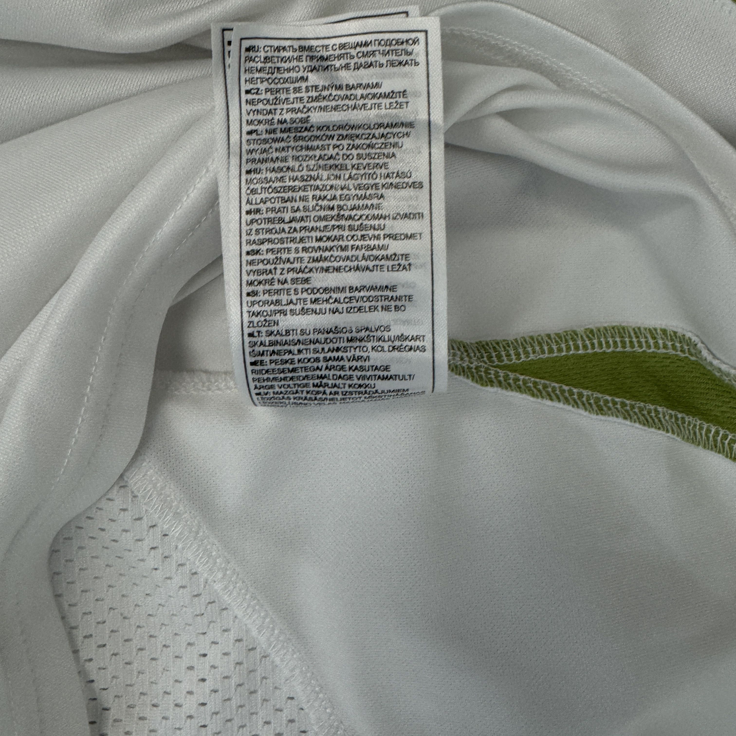 Nike × Vintage Nike 2006 Valerenga Away T-Shirt Size US M / EU 48-50 / 2 - 6 Thumbnail