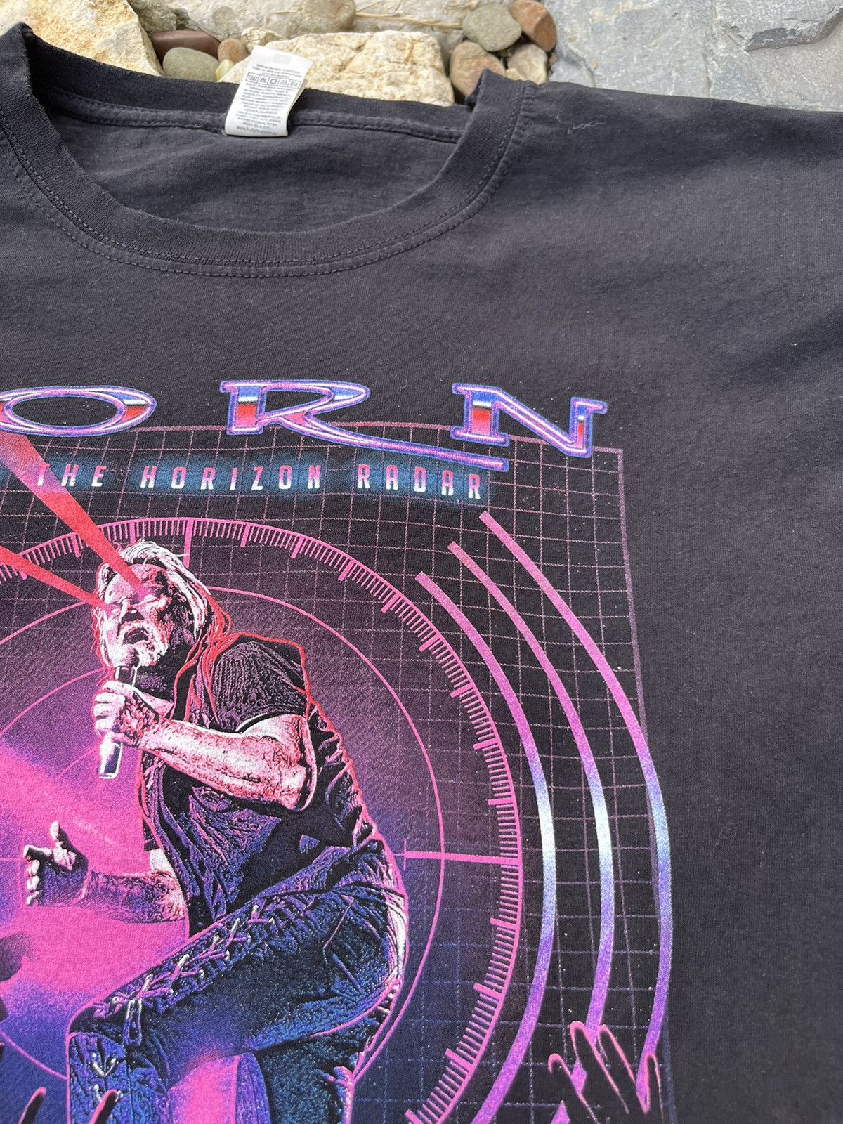Band Tees Jorn rock band tee vintage y2k over the horizon radar Size US L / EU 52-54 / 3 - 6 Thumbnail