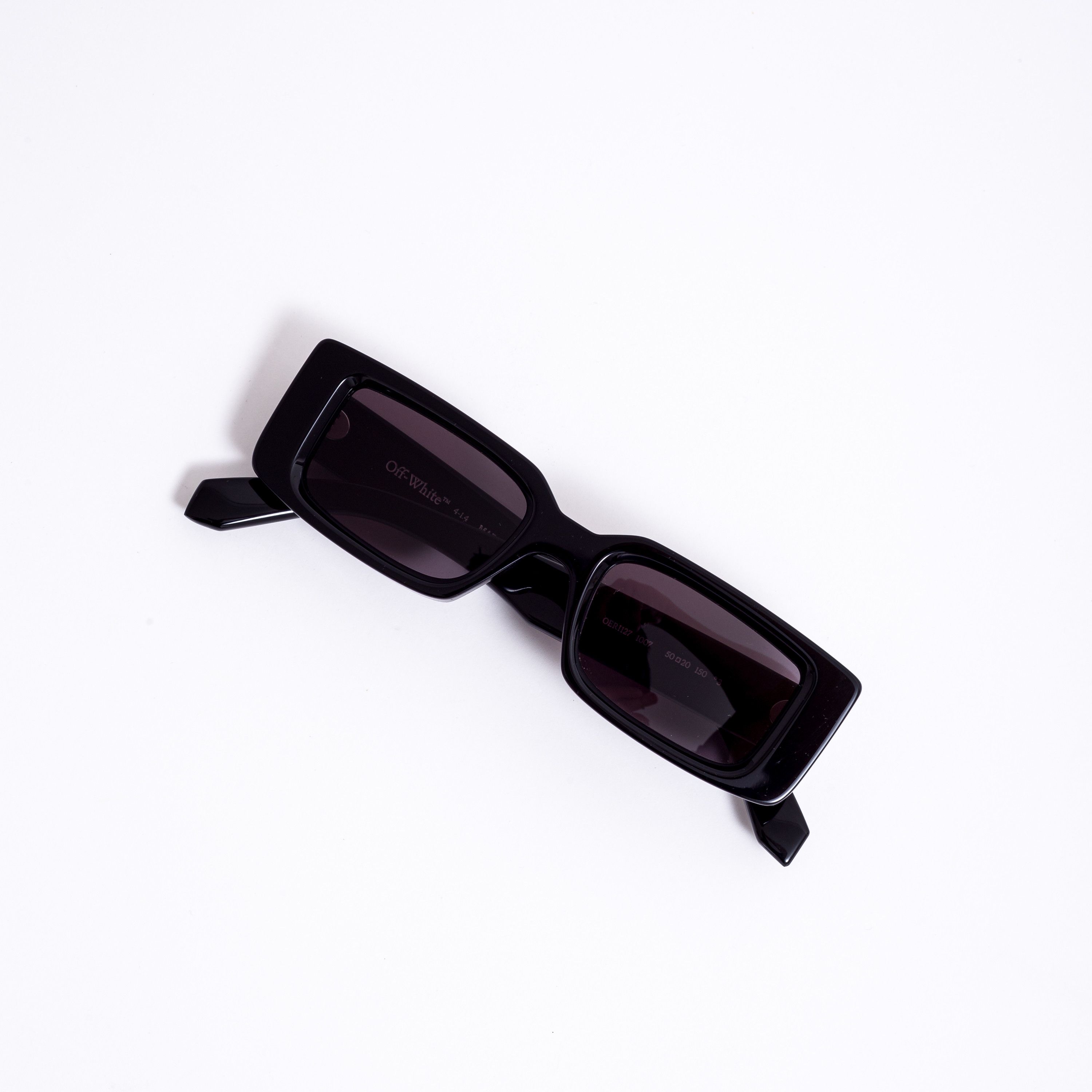 Off-White OFF WHITE Arthur Sunglasses BLACK DARK GREY Size ONE SIZE - 4 Thumbnail