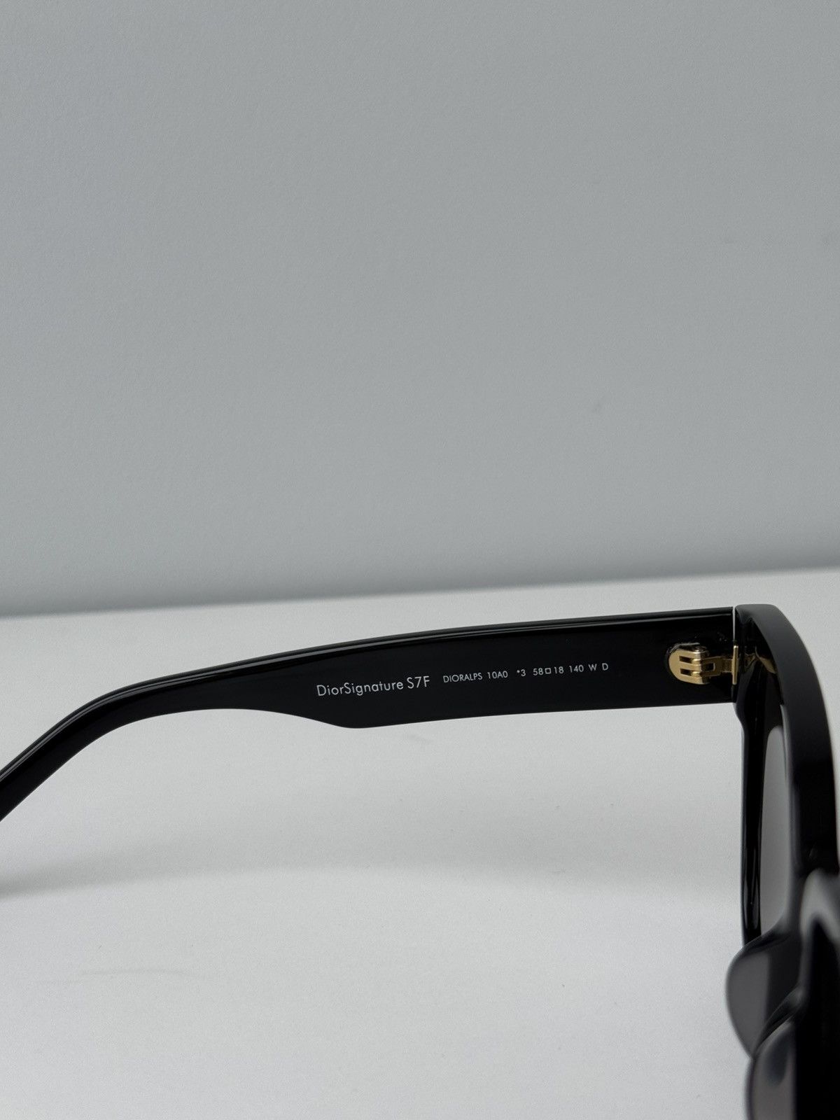 Dior Christian Dior DIORSIGNATURE S7FBlack Square Sunglasses Size ONE SIZE - 14 Thumbnail