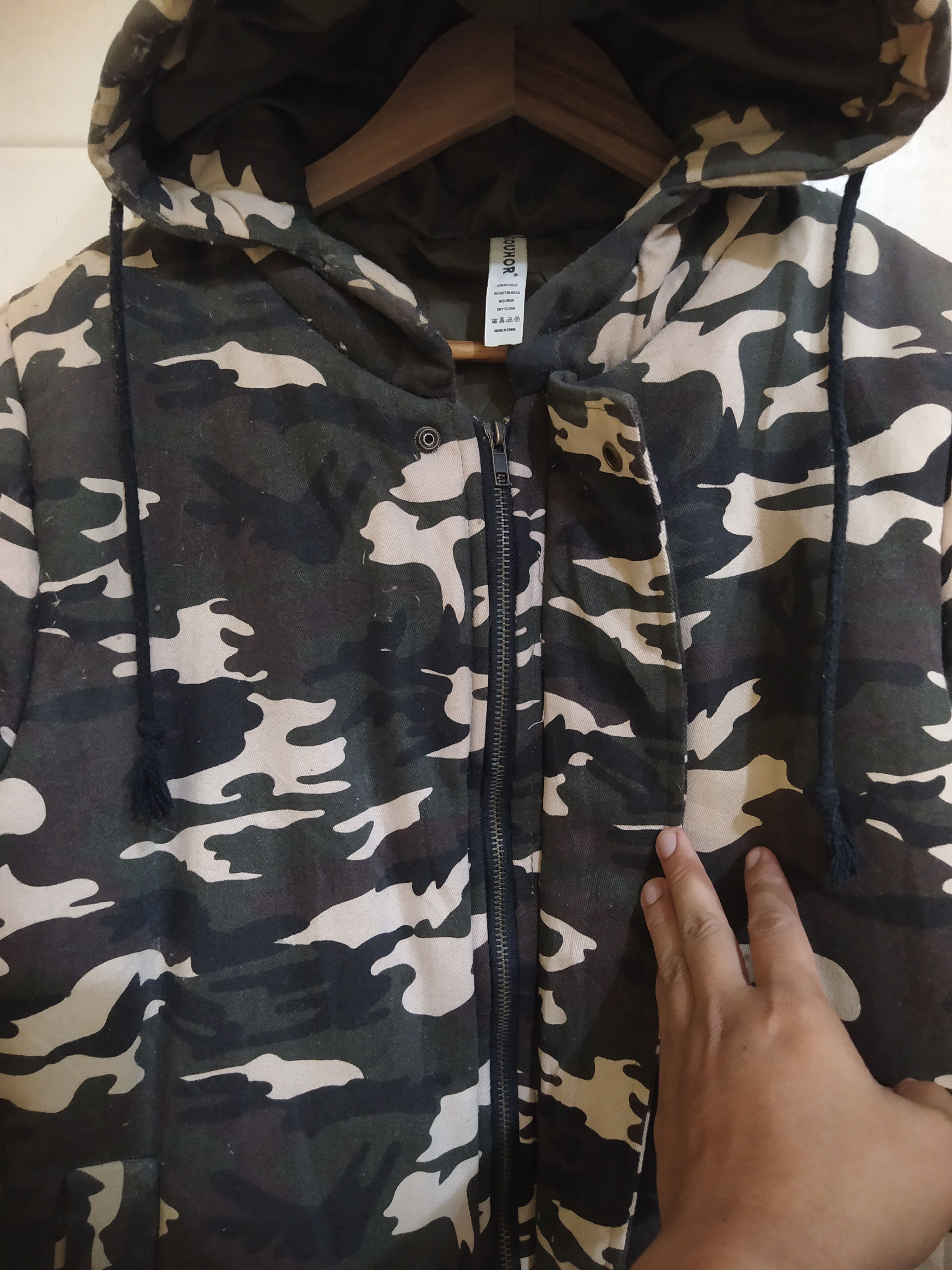 Japanese Brand Bisouhor Camo Padded Hooded Jacket Size US L / EU 52-54 / 3 - 11 Thumbnail
