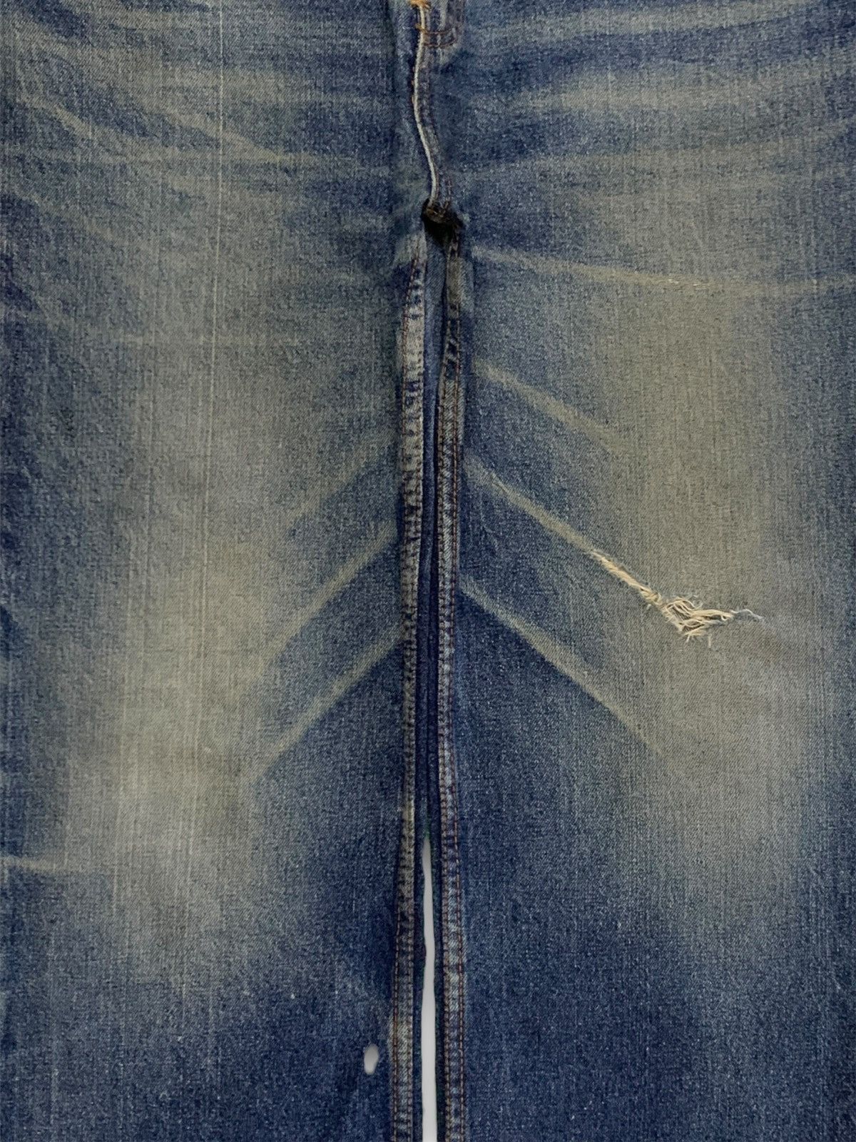 Japanese Brand Vintage Japanese Brand Mud Wash Distressed Baggy Jeans Size US 35 - 5 Thumbnail
