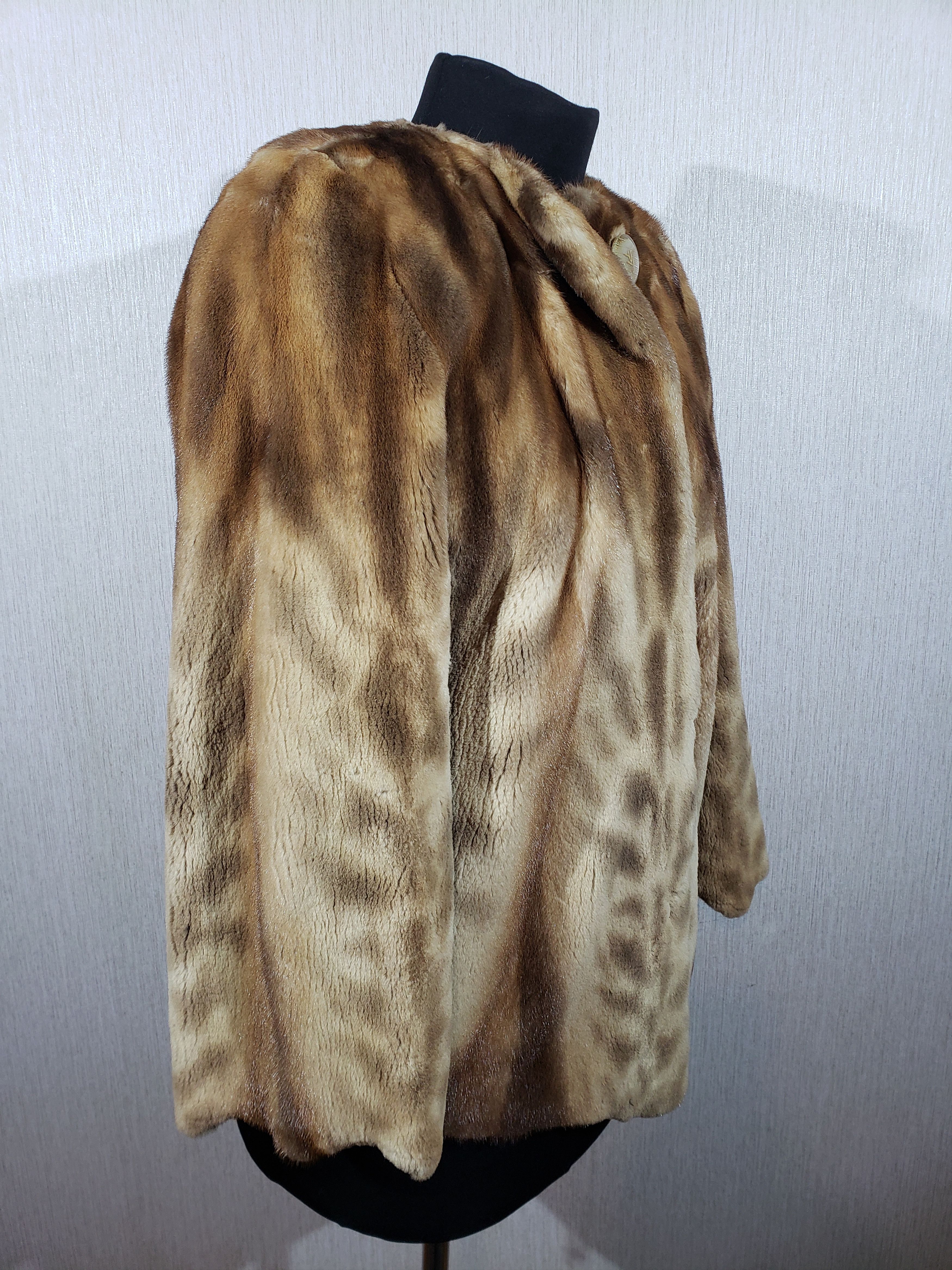Other Stylish women's mink coat. Size XL / US 12-14 / IT 48-50 - 3 Thumbnail