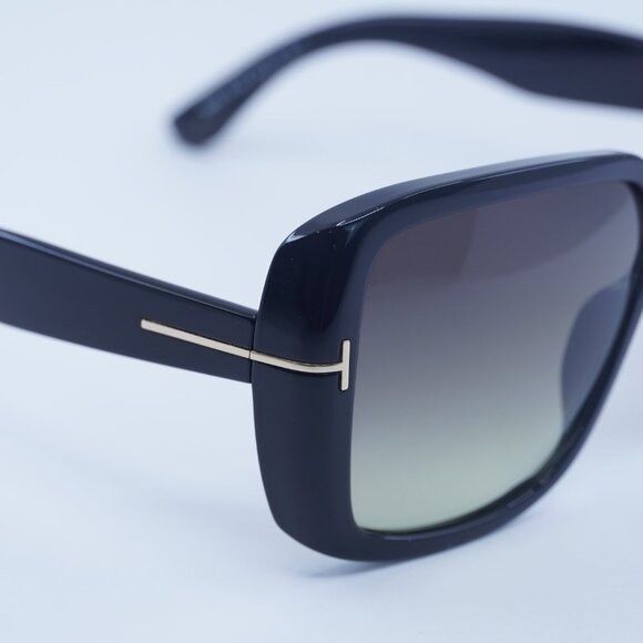 Tom Ford Tom Ford Marilyn FT1037 01B Sunglasses Black Square Frame Size ONE SIZE - 3 Thumbnail