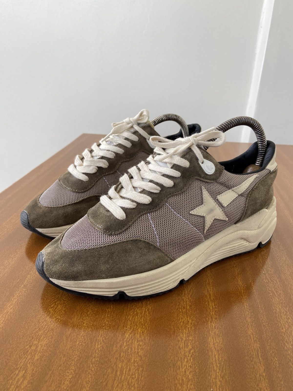 Golden Goose Golden Goose Size US 7 / IT 37 - 1 Thumbnail